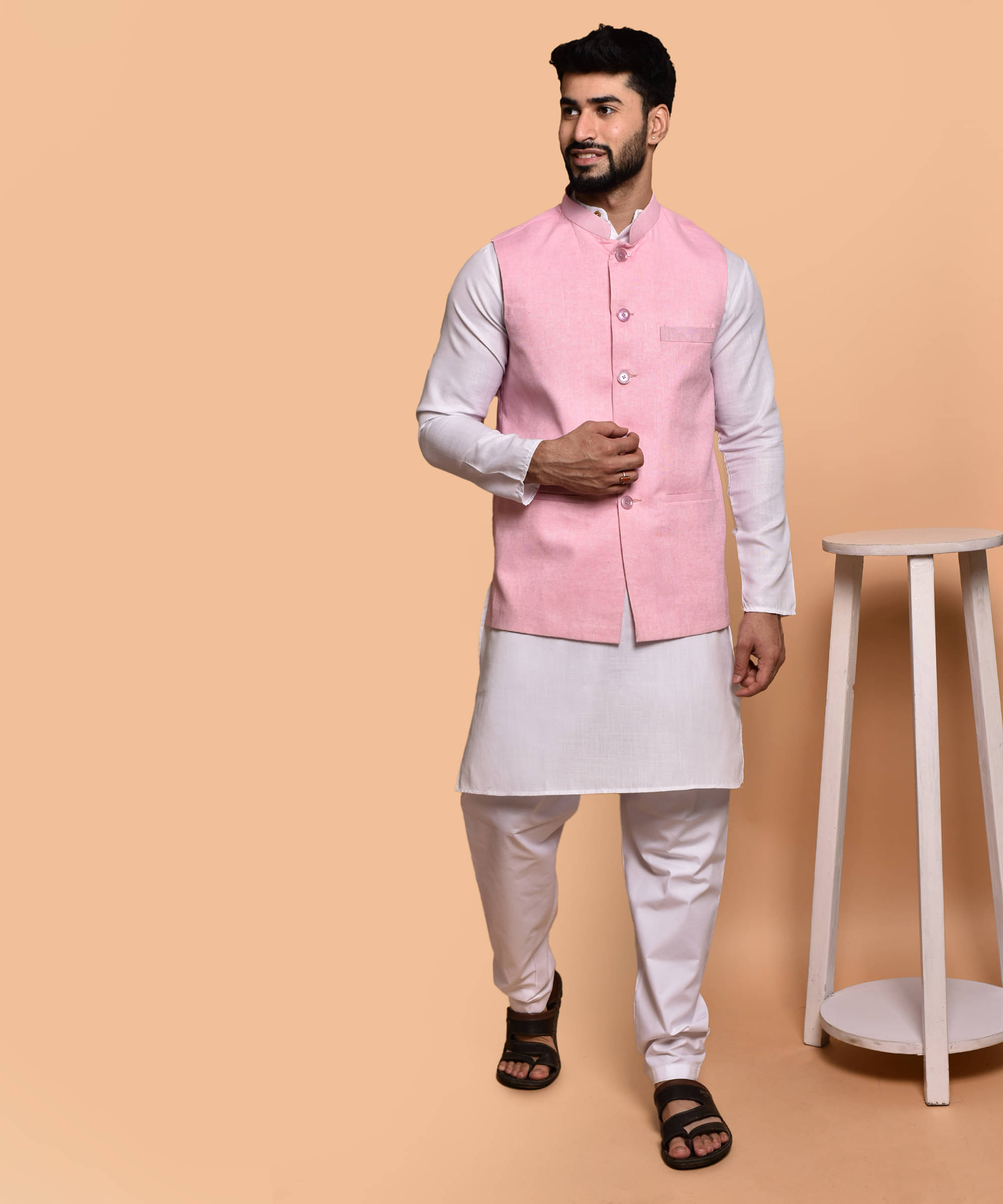 PRINTCULTR White Cotton Regular Fit Men's Kurta Pyjama Set ( Pack of 1 )     			PRINTCULTR White Cotton Regular Fit Men's Kurta Pyjama Set ( Pack of 1 )