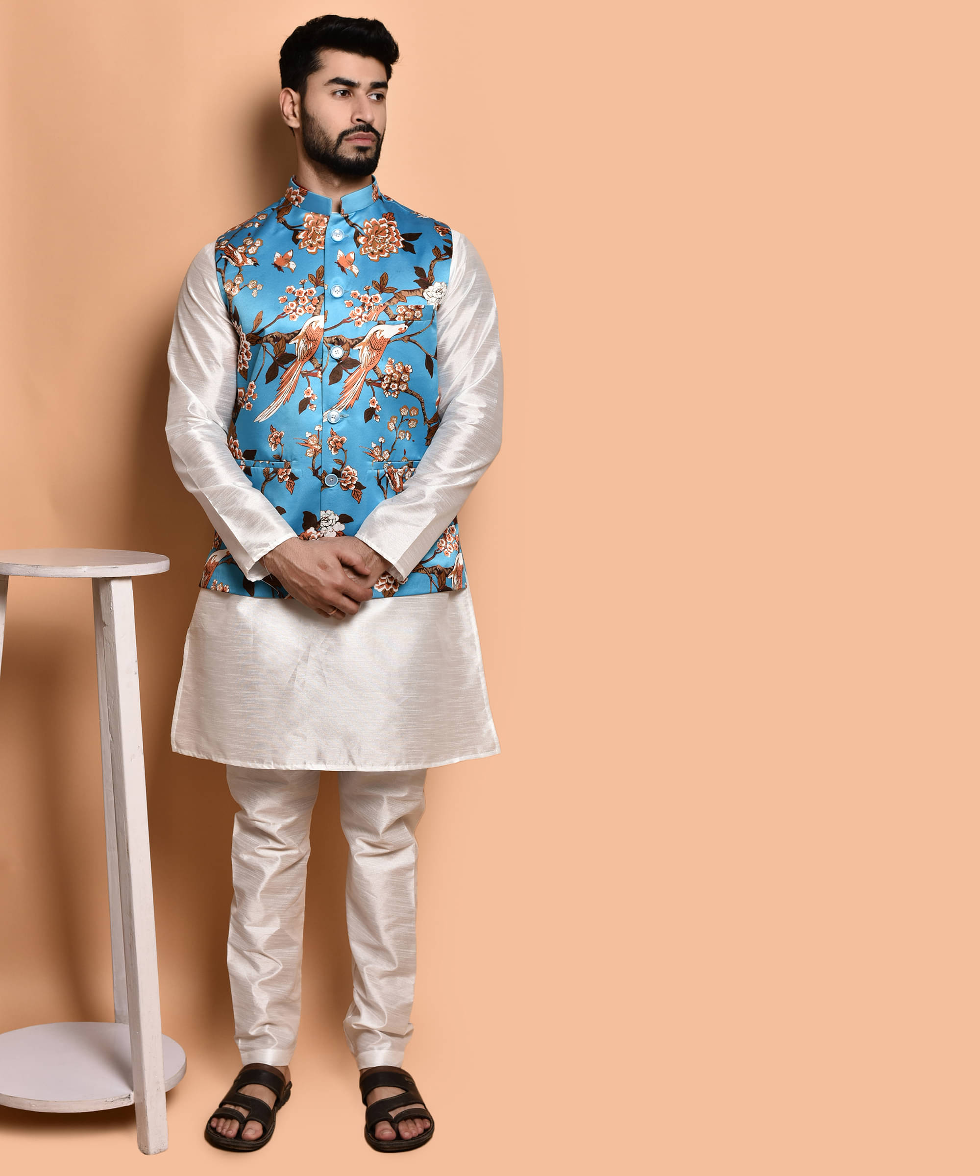     			PRINTCULTR White Silk Regular Fit Men's Kurta Pyjama Set ( Pack of 1 )
