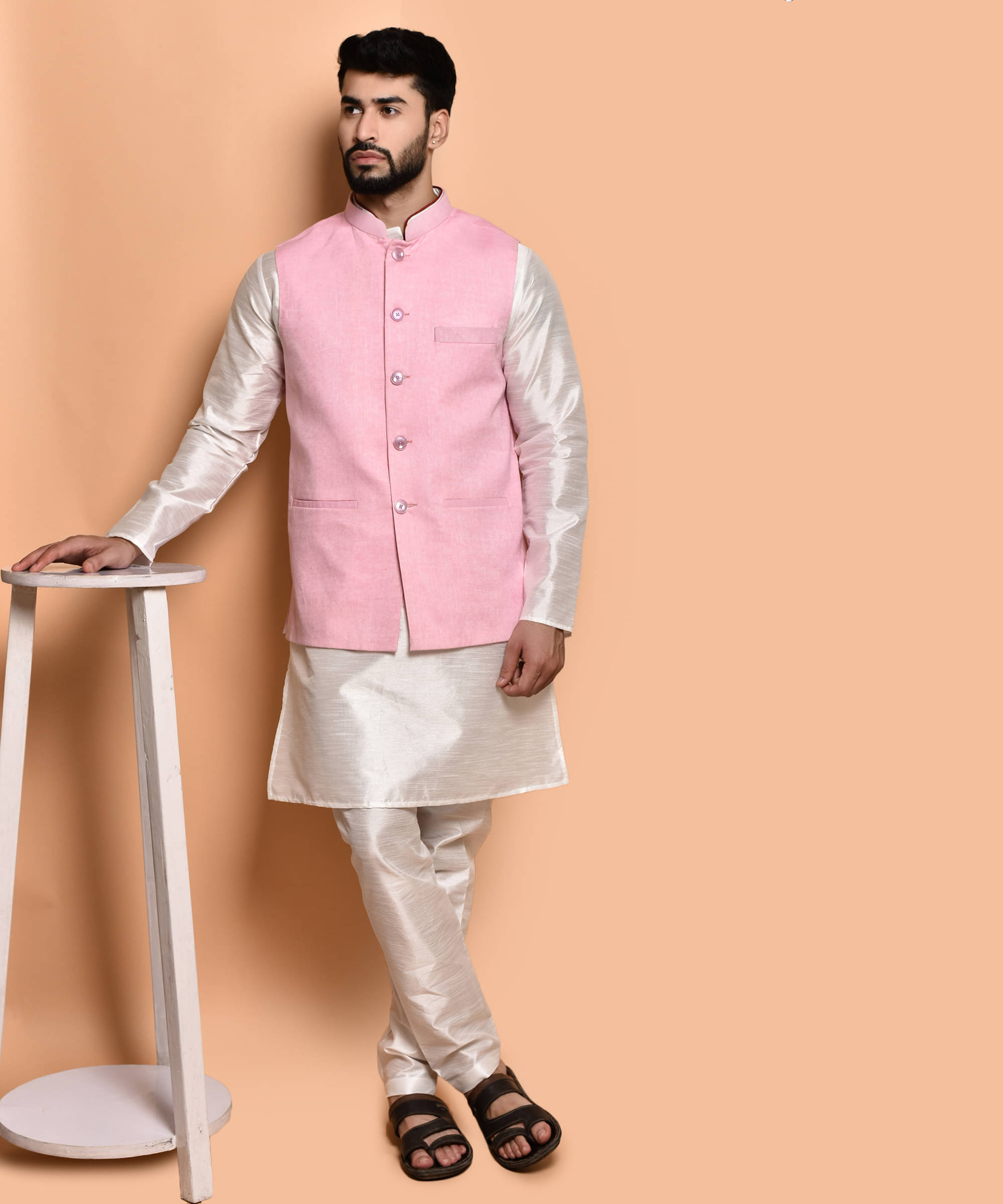 PRINTCULTR White Silk Regular Fit Men's Kurta Pyjama Set ( Pack of 1 ) PRINTCULTR White Silk Regular Fit Men's Kurta Pyjama Set ( Pack of 1 )