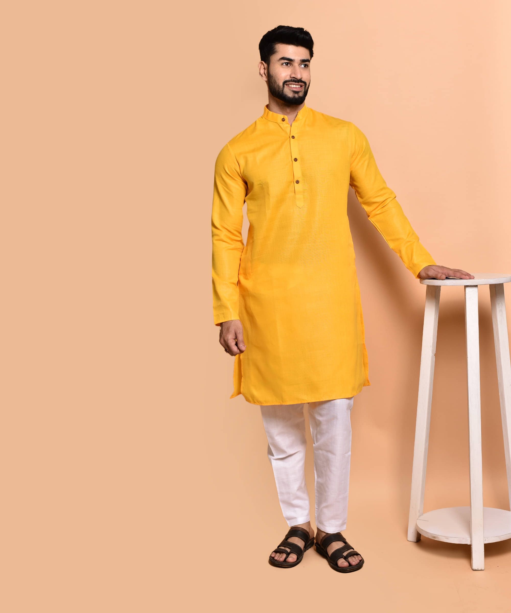 PRINTCULTR Yellow Cotton Regular Fit Men's Kurta Pyjama Set ( Pack of 1 ) PRINTCULTR Yellow Cotton Regular Fit Men's Kurta Pyjama Set ( Pack of 1 )