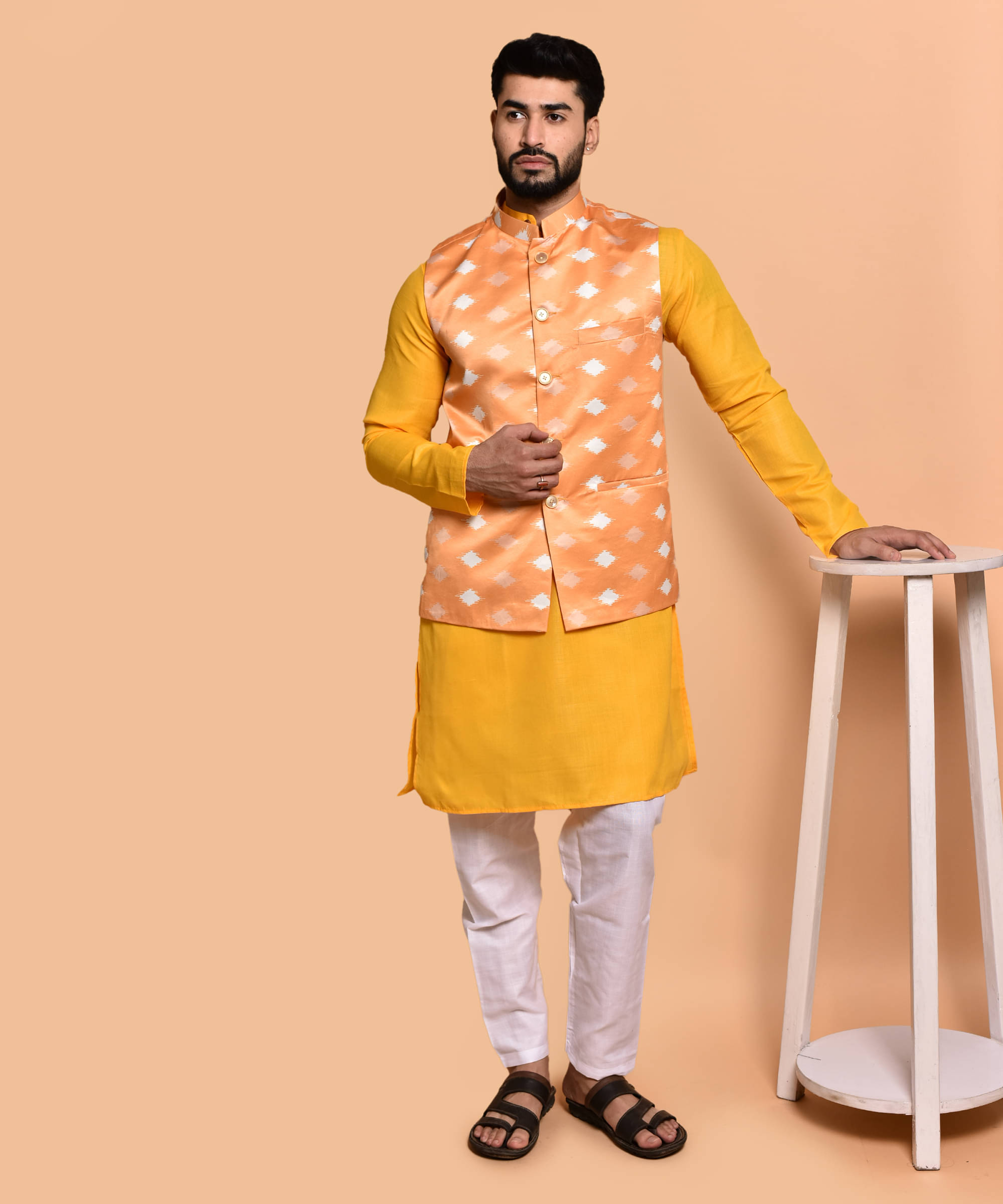     			PRINTCULTR Yellow Cotton Regular Fit Men's Kurta Pyjama Set ( Pack of 1 )
