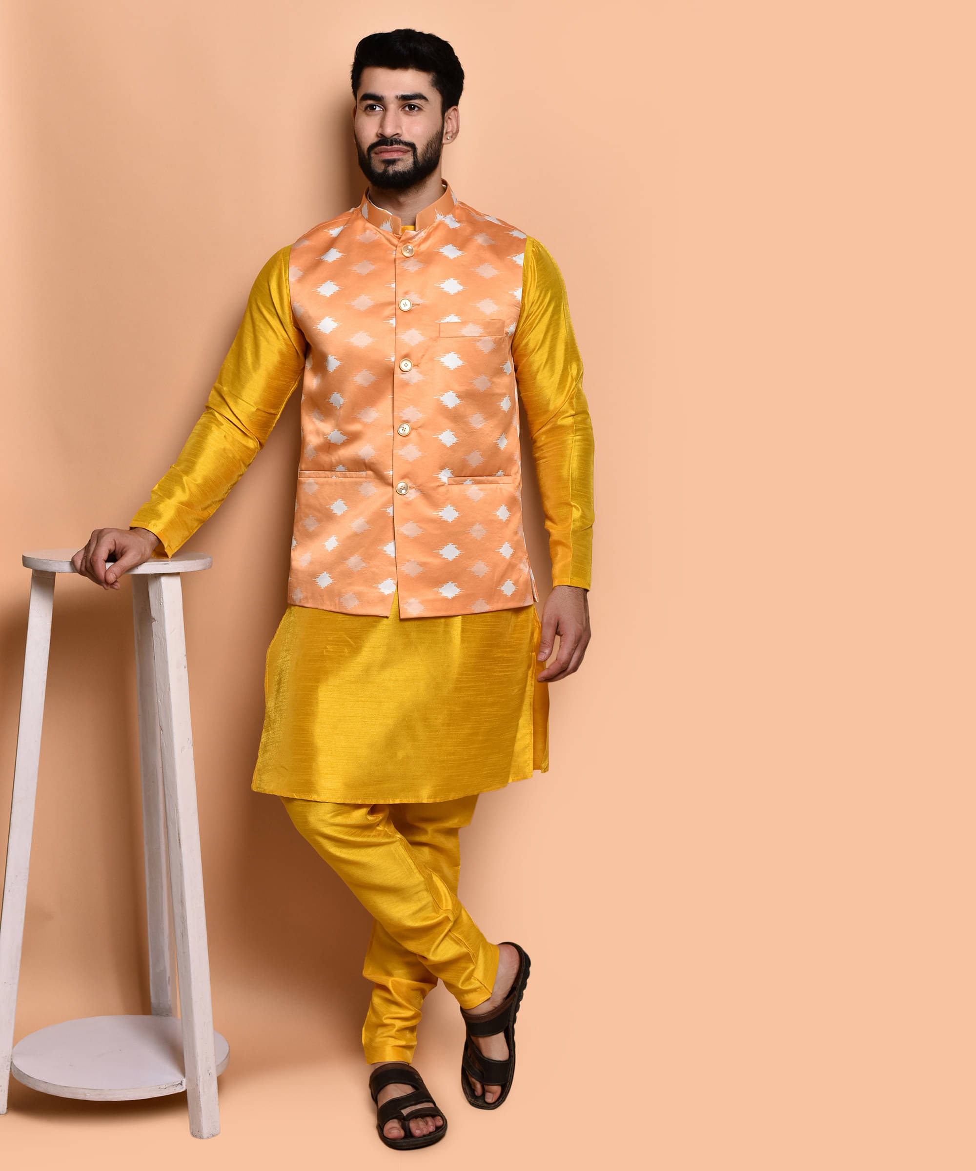 PRINTCULTR Yellow Silk Regular Fit Men's Kurta Pyjama Set ( Pack of 1 ) PRINTCULTR Yellow Silk Regular Fit Men's Kurta Pyjama Set ( Pack of 1 )