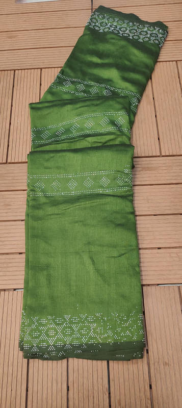 Sitanjali Art Silk Printed Saree With Unstitched Blouse Piece ( Fluorescent Green ) Sitanjali Art Silk Printed Saree With Unstitched Blouse Piece ( Fluorescent Green )