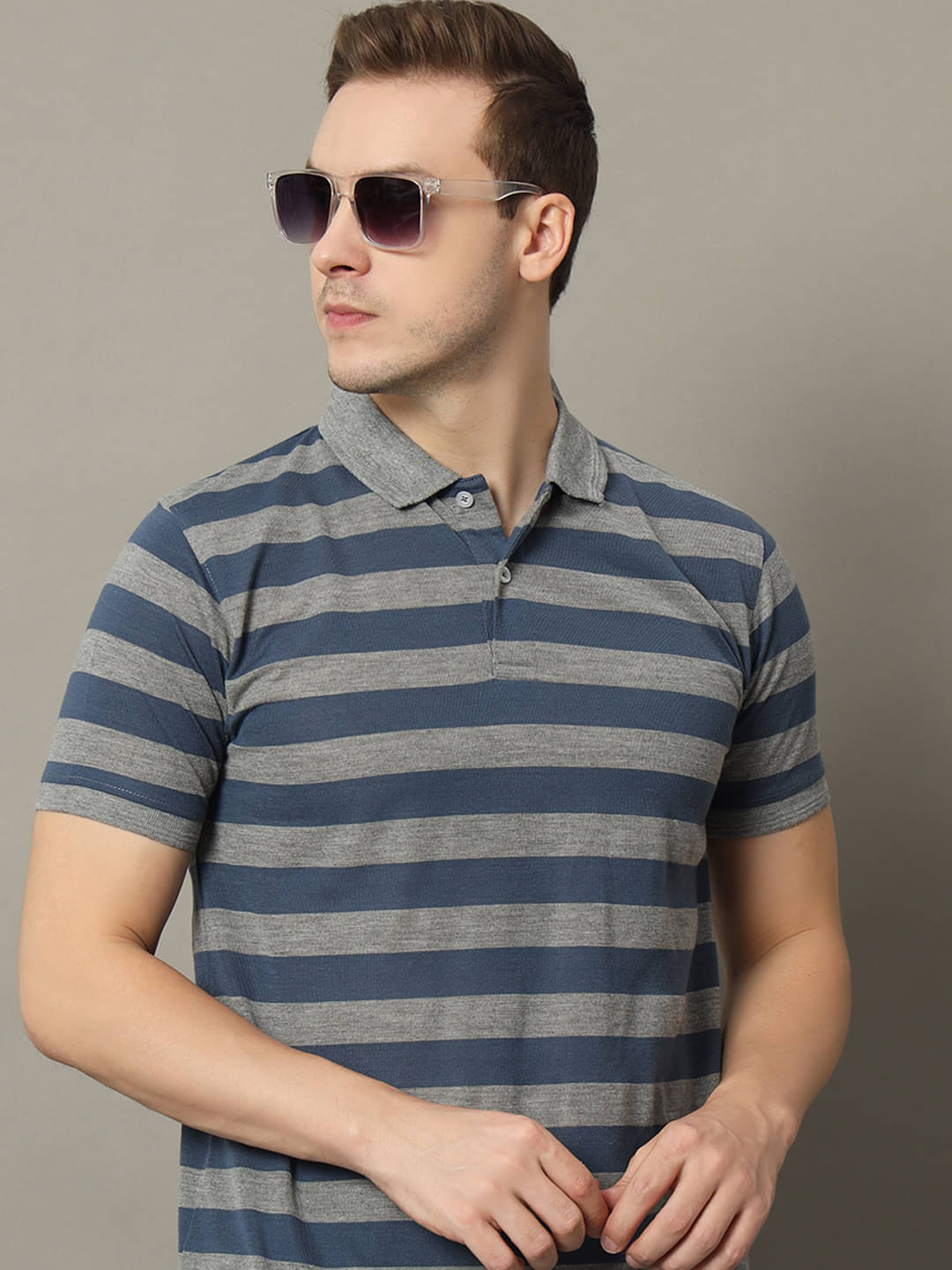 GET GOLF Pack of 1 Cotton Blend Regular Fit Self Design Half Sleeves Men's Polo T Shirt ( Grey )     			GET GOLF Pack of 1 Cotton Blend Regular Fit Self Design Half Sleeves Men's Polo T Shirt ( Grey )