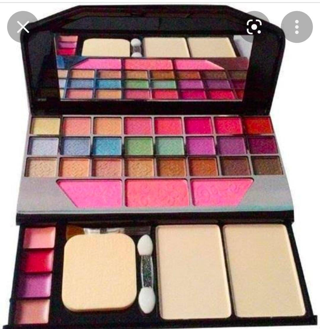     			Guriya Eye Shadow Palette ( 1 )