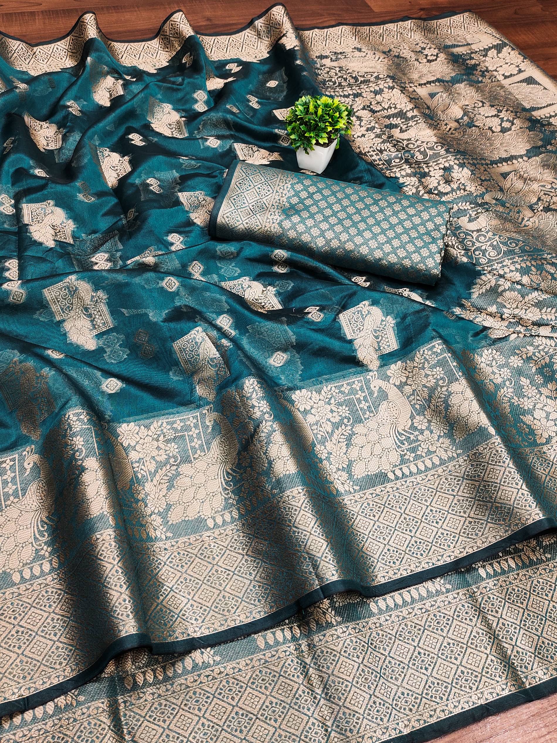 Kalpana Creation Organza Woven Saree With Unstitched Blouse Piece ( Rama ) Kalpana Creation Organza Woven Saree With Unstitched Blouse Piece ( Rama )