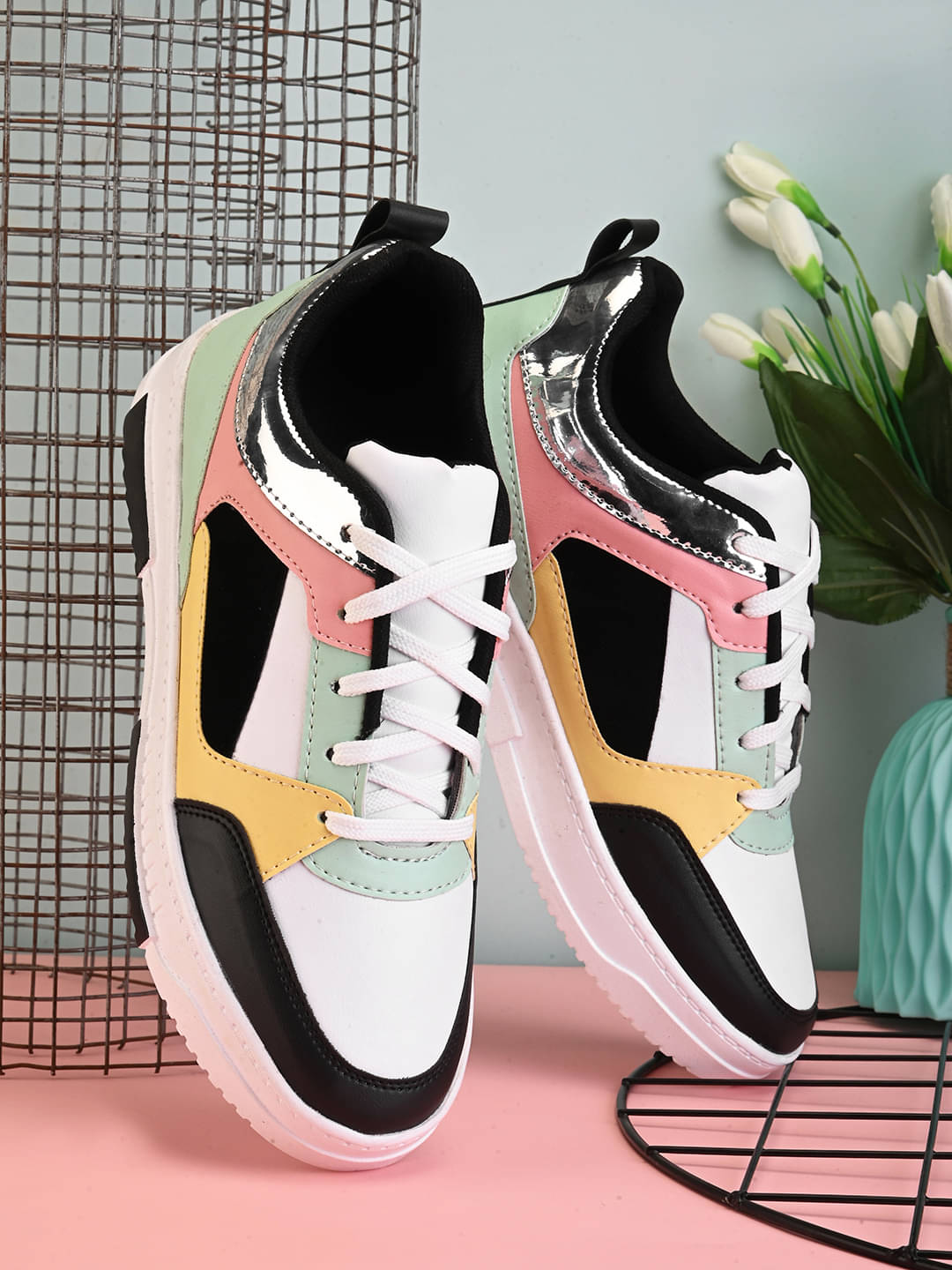     			Karsun White Men's Sneakers