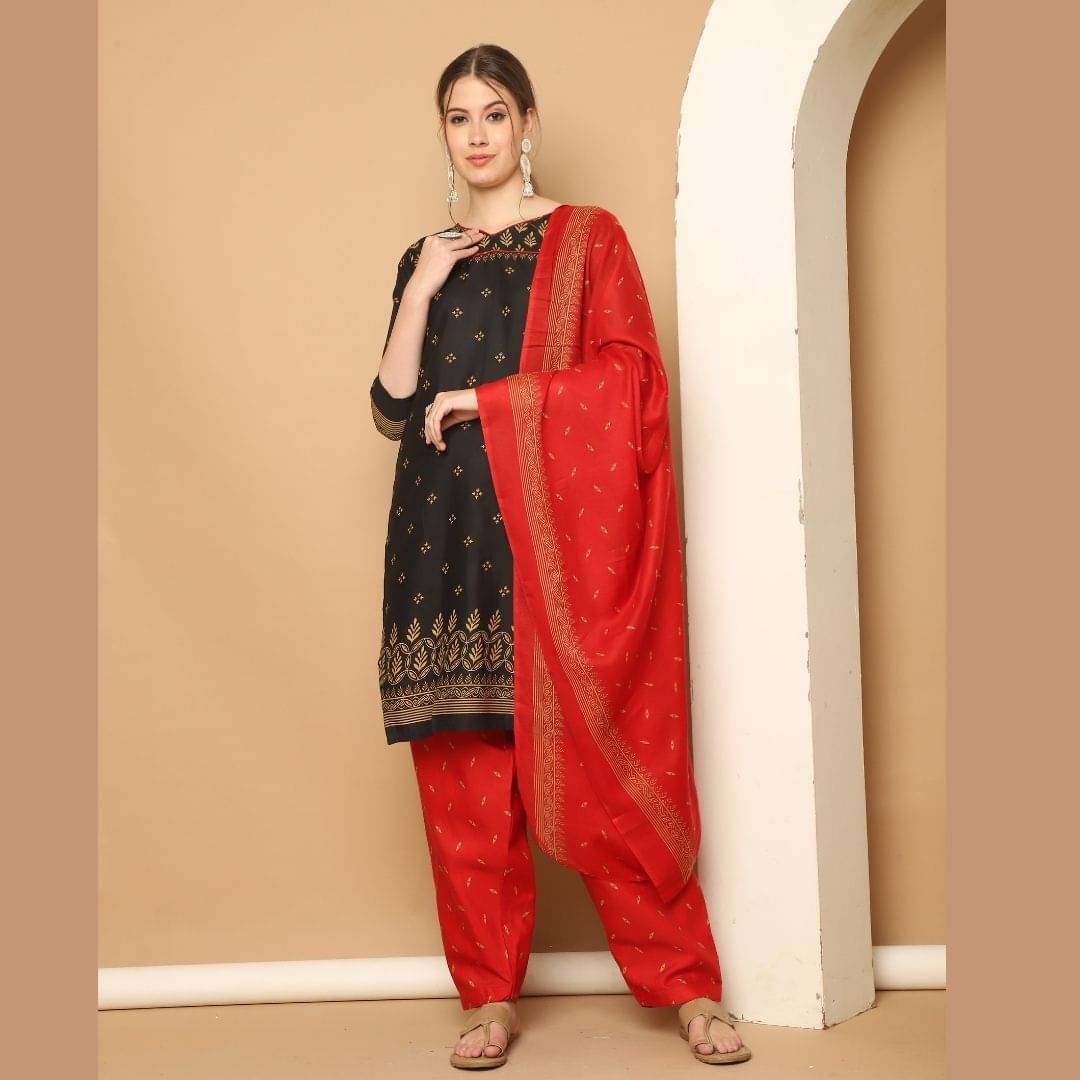     			Rajnandini Women Cotton Blend Printed Straight Kurti With Patiala Salwar ( Black )