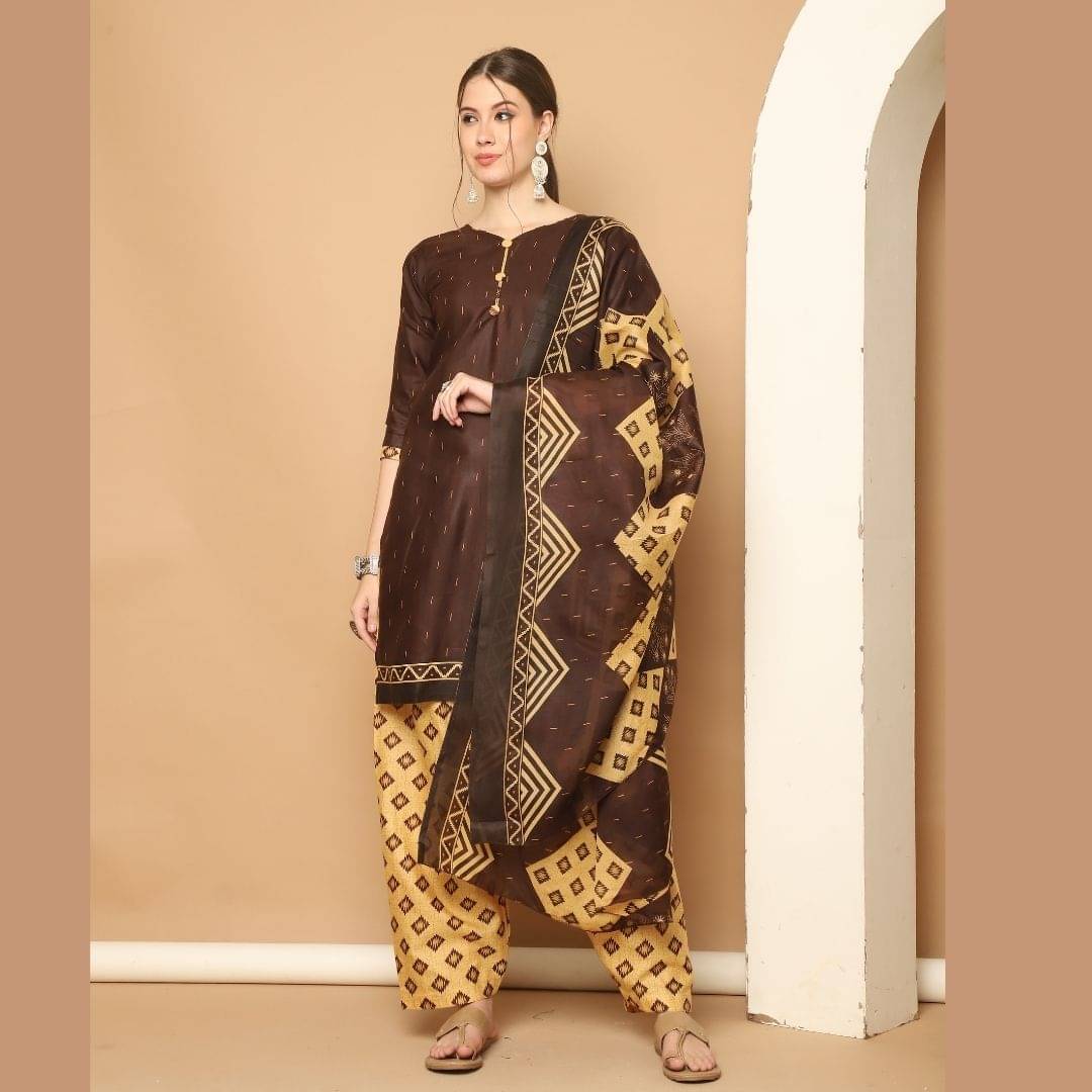 Rajnandini Women Cotton Blend Printed Straight Kurti With Patiala Salwar ( Brown )     			Rajnandini Women Cotton Blend Printed Straight Kurti With Patiala Salwar ( Brown )