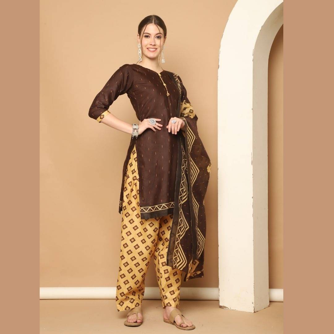     			Rajnandini Women Cotton Blend Printed Straight Kurti With Patiala Salwar ( Brown )