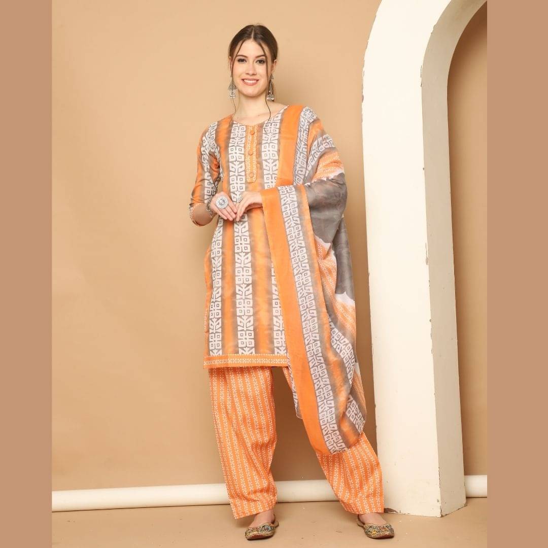     			Rajnandini Women Cotton Blend Printed Straight Kurti With Patiala Salwar ( Orange )