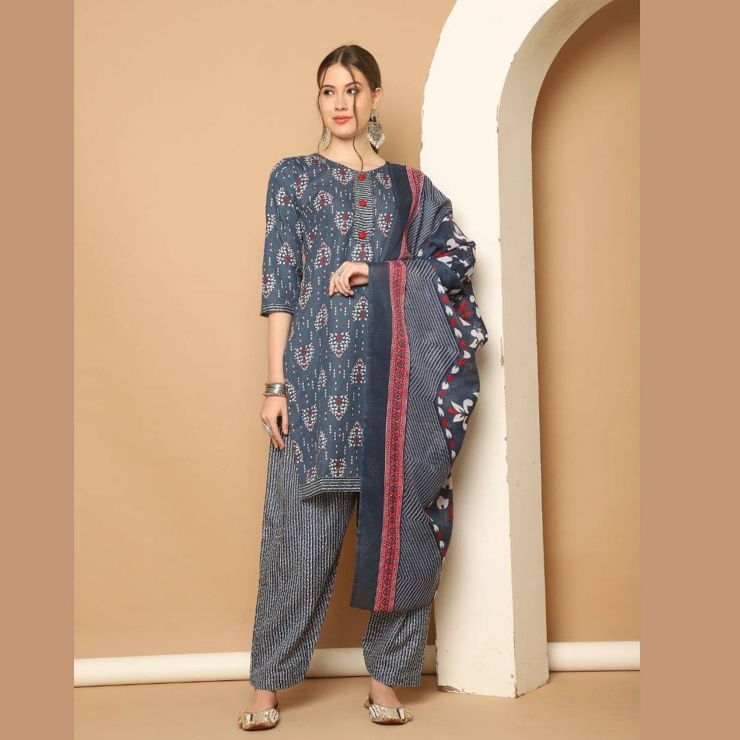 Rajnandini Women Cotton Blend Printed Straight Kurti With Patiala Salwar ( Grey ) Rajnandini Women Cotton Blend Printed Straight Kurti With Patiala Salwar ( Grey )