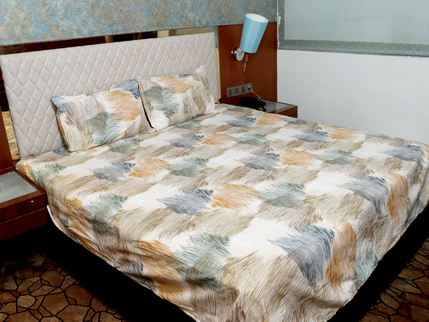     			VEAHOME Glace Cotton 1 Double Bedsheet with 2 Pillow Covers ( Green )