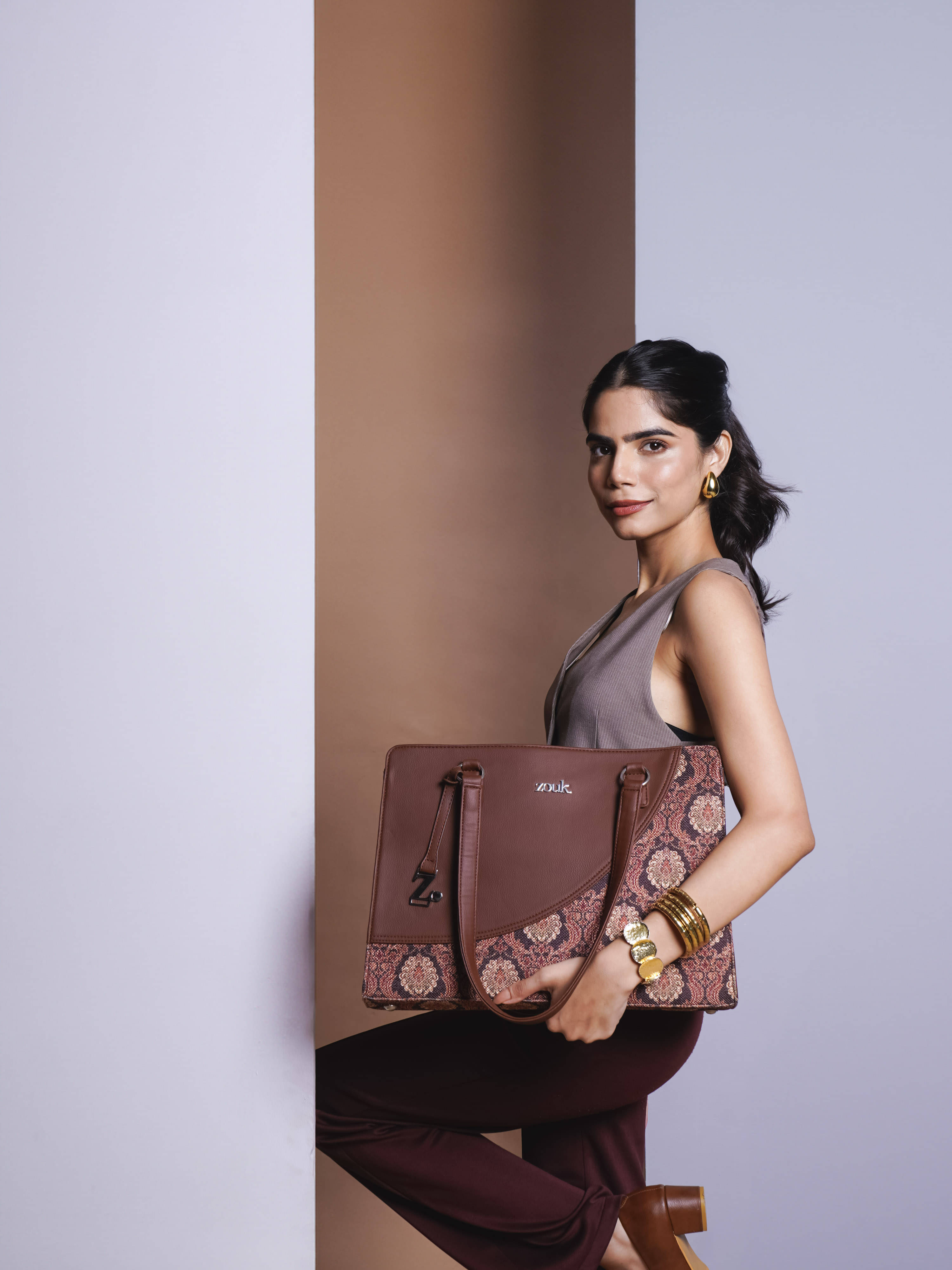     			Zouk Tote Bag Jute Set of 1 ( Brown )