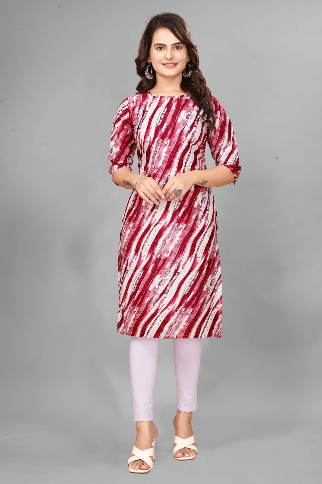 DESIGHER DREAM Crepe Printed Straight Women's Kurti - Red ( Pack of 1 ) - Kurtis, Tunics | Buy online on ZillyBuy