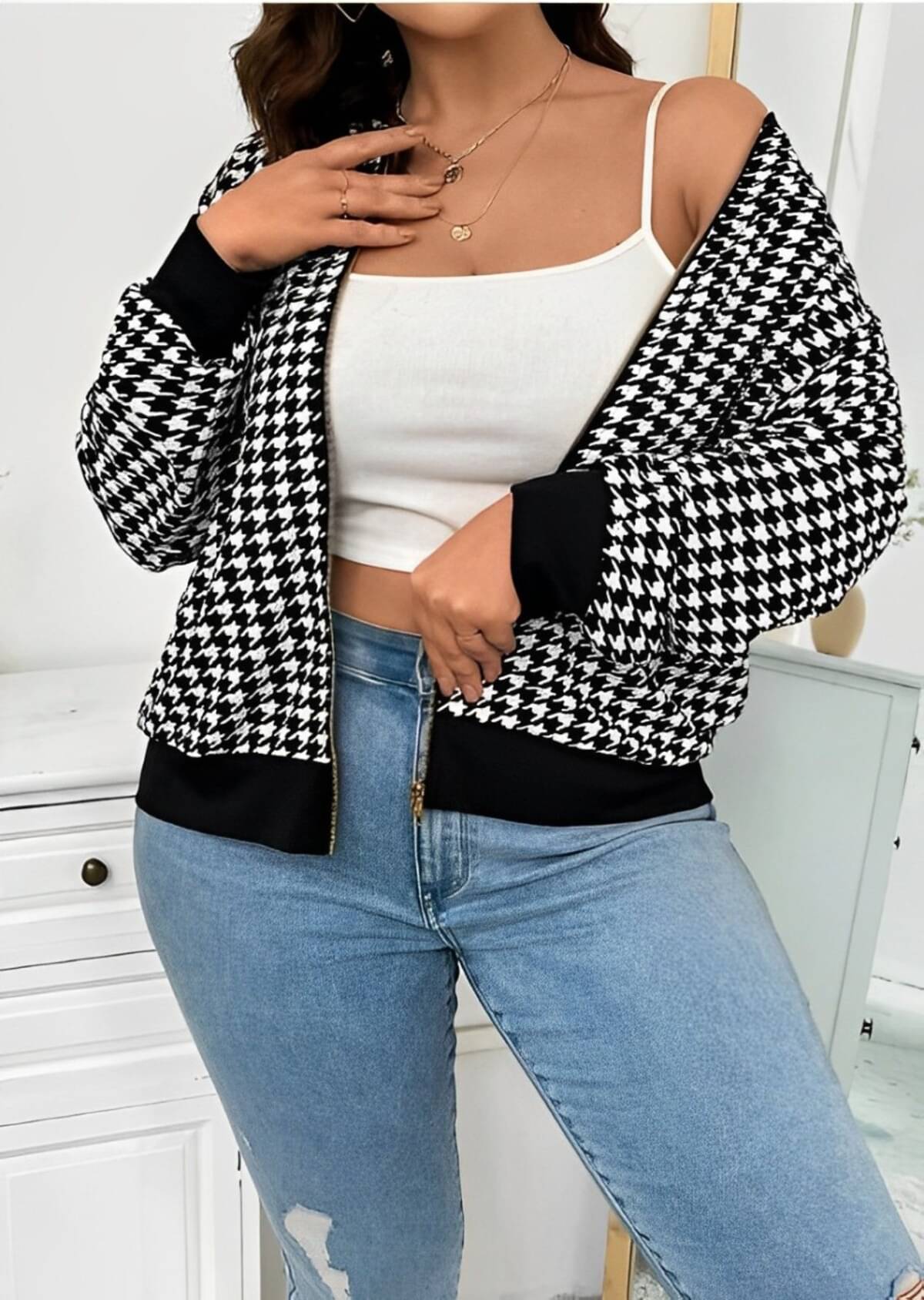 PLUS PARADISE Women Regular Jacket ( Black ) PLUS PARADISE Women Regular Jacket ( Black )