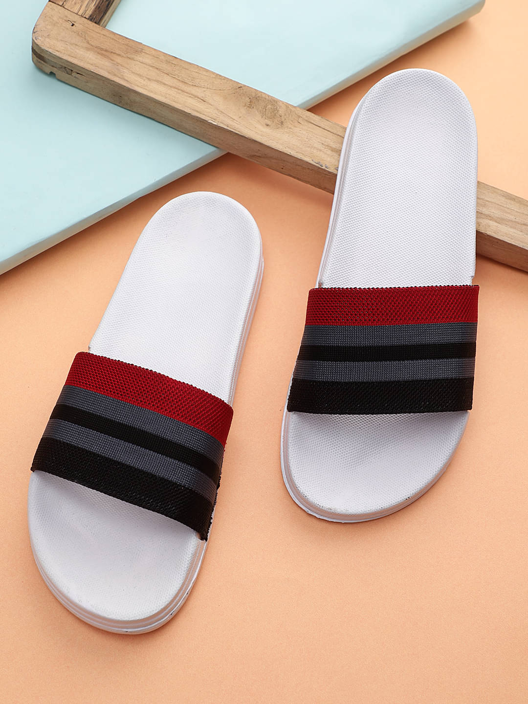     			KAPANI White Men's Slide Flip flop