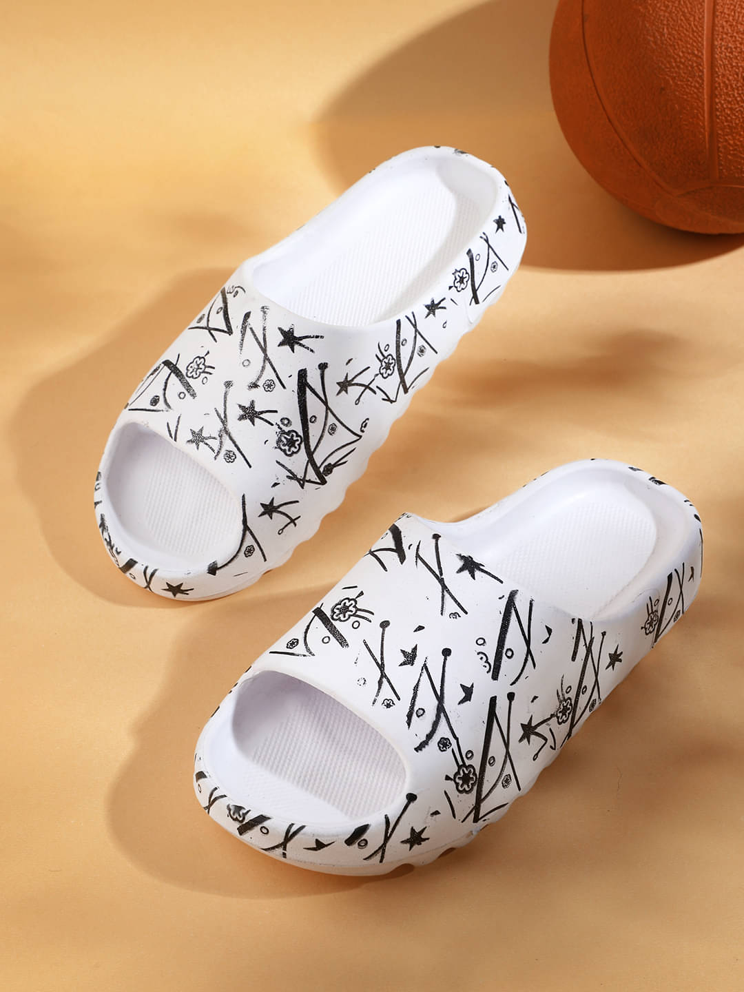     			KAPANI White Men's Slide Flip flop