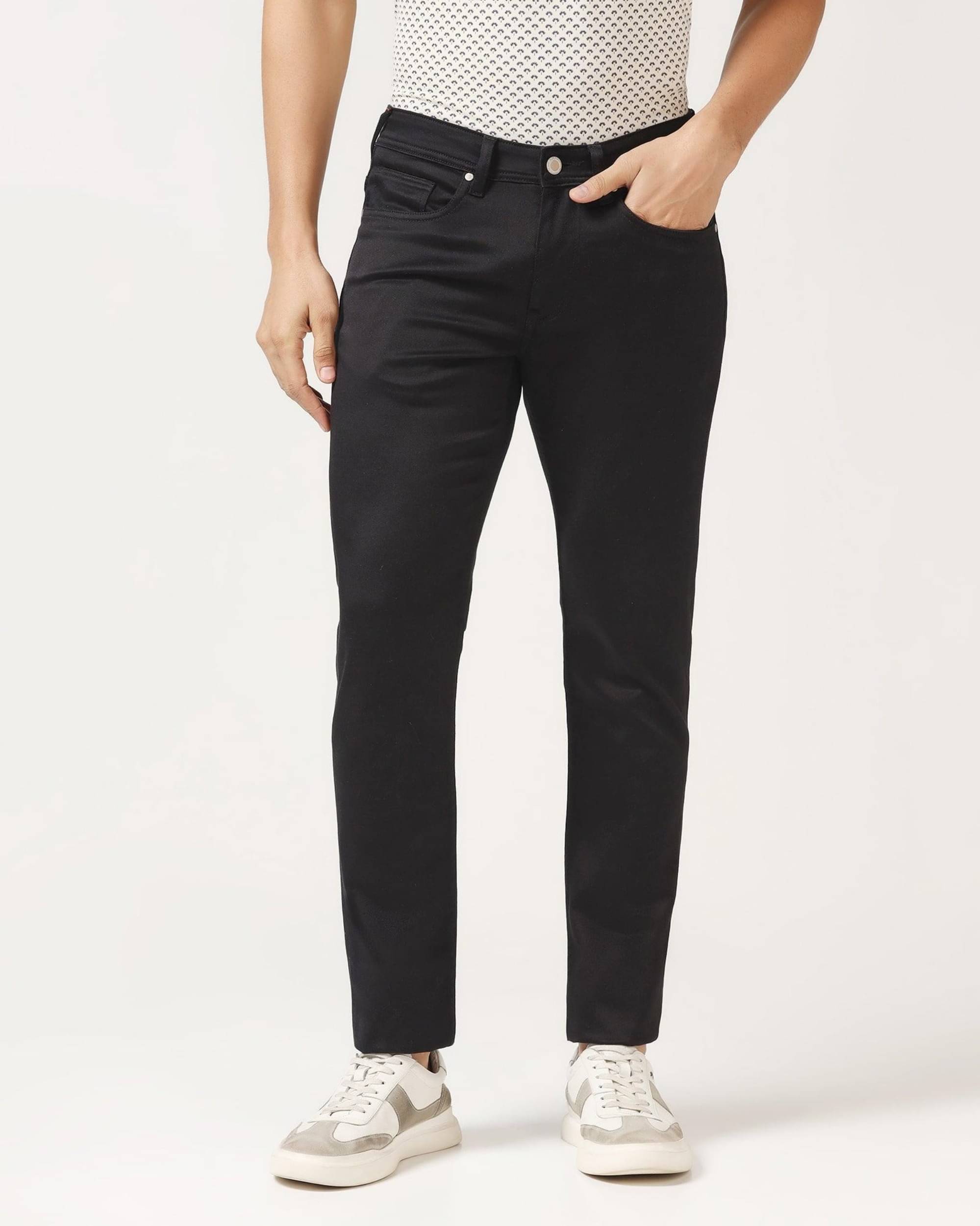 Wiz Excel Regular Fit Basic Men's Jeans - Black ( Pack of 1 ) Wiz Excel Regular Fit Basic Men's Jeans - Black ( Pack of 1 )