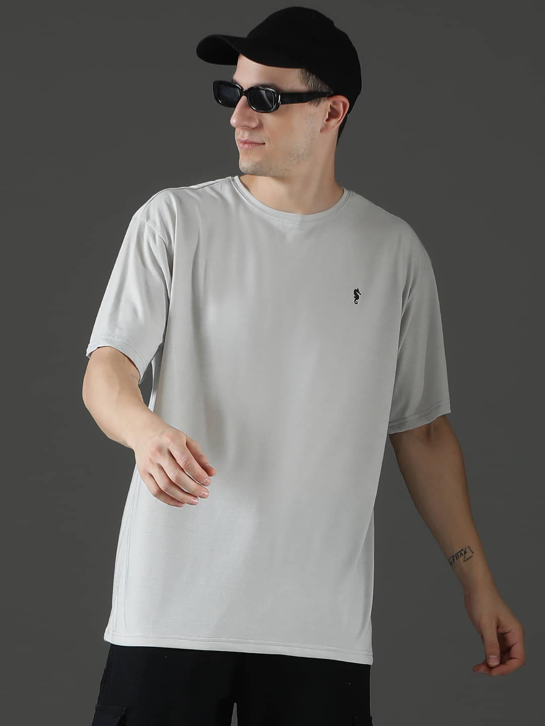 EPPE Pack of 1 Cotton Blend Oversized Fit Men's T-Shirt ( Grey ) EPPE Pack of 1 Cotton Blend Oversized Fit Men's T-Shirt ( Grey )