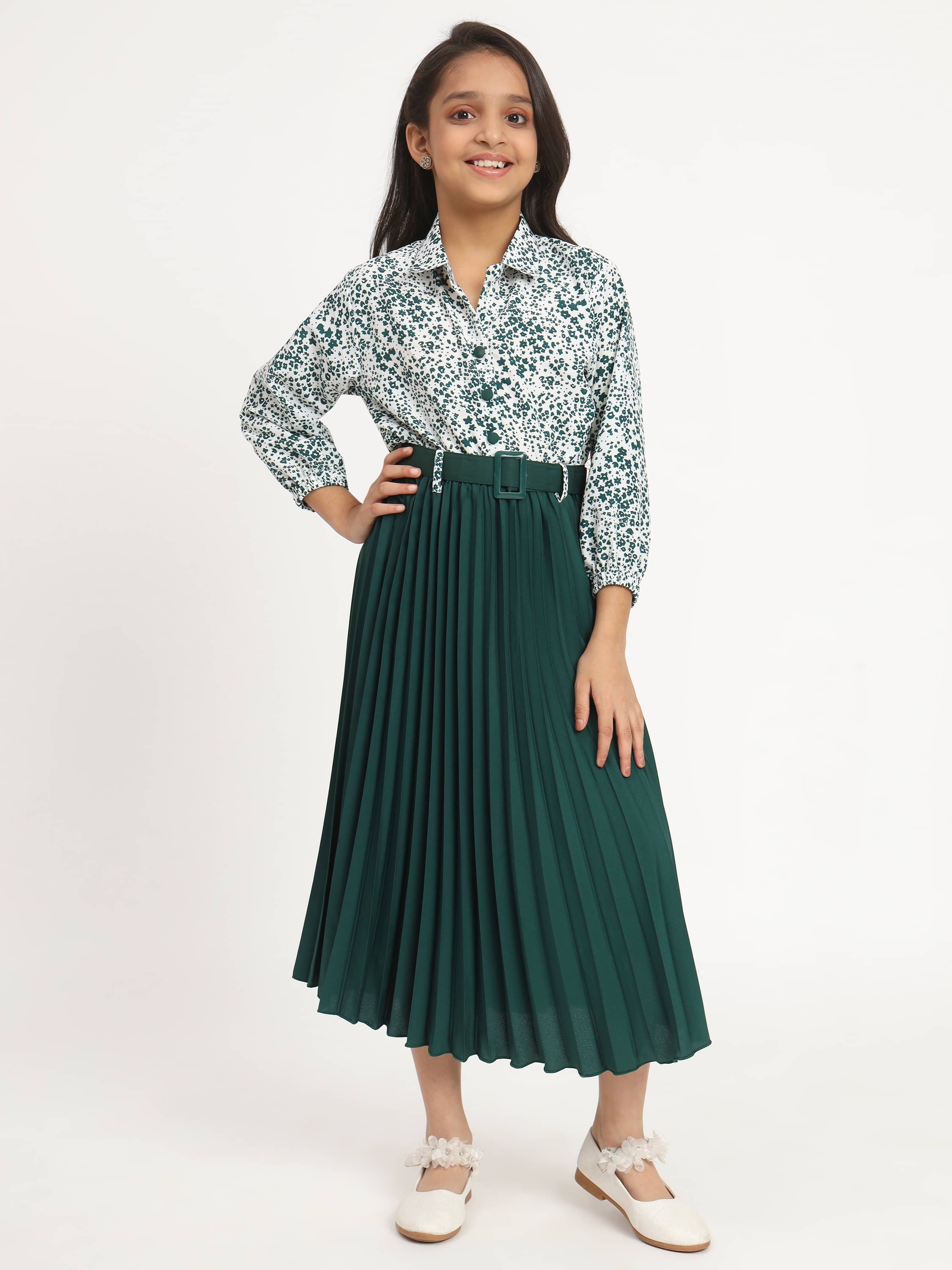 OTABU Rayon Fit And Flare Dress For Girls ( Pack of 1 , Green ) OTABU Rayon Fit And Flare Dress For Girls ( Pack of 1 , Green )