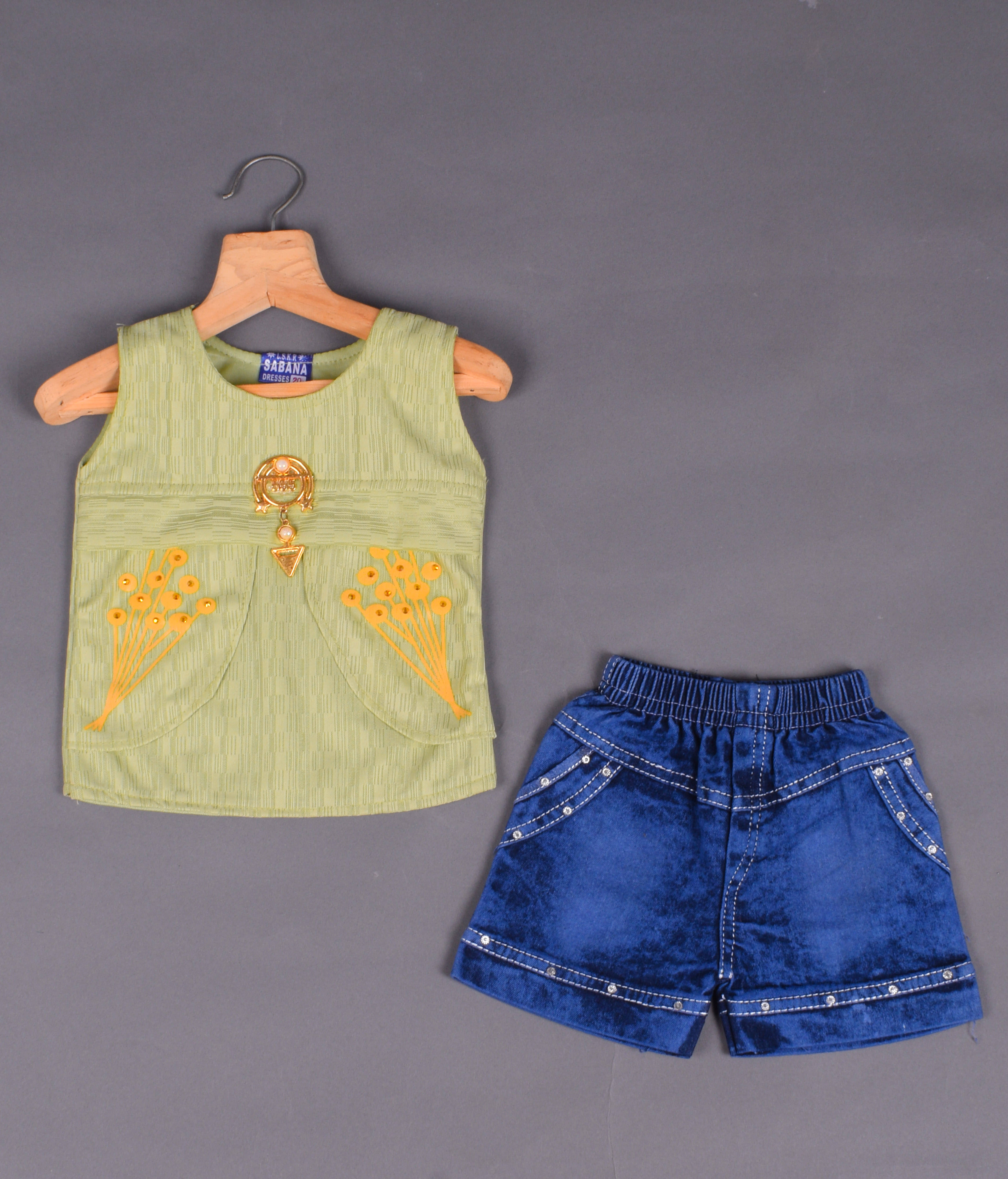    			Eva And Ali Pack of 1 Baby Girls Cotton Blend Top & Shorts ( Green )