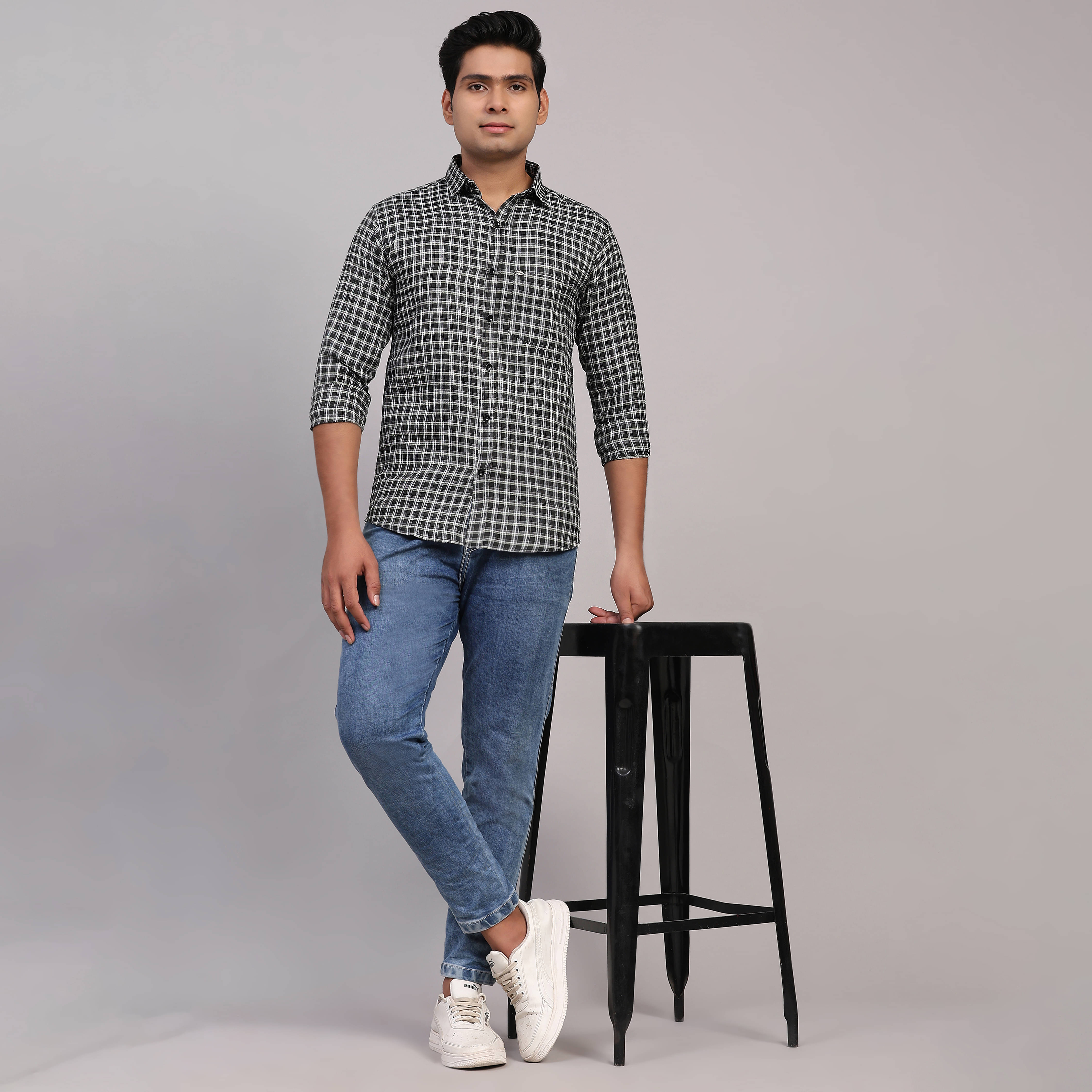     			NOWT Cotton Blend Regular Fit Checks Full Sleeves Men's Casual Shirt - Black ( Pack of 1 )