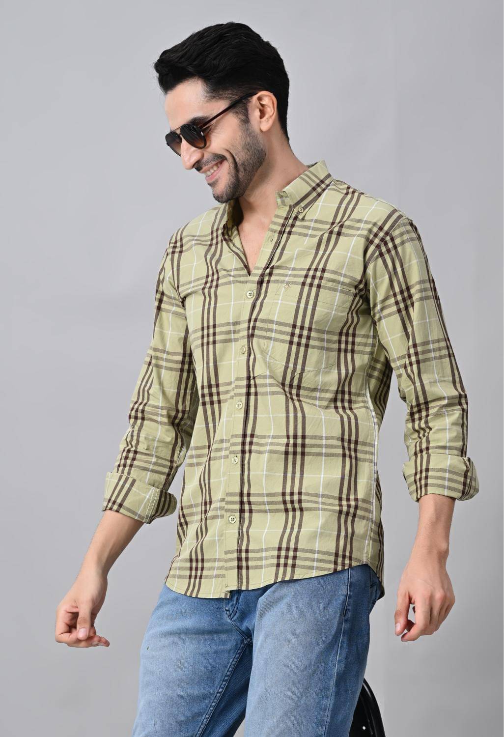 STARFOX Cotton Regular Fit Full Sleeves Men's Formal Shirt - Cream ( Pack of 1 ) STARFOX Cotton Regular Fit Full Sleeves Men's Formal Shirt - Cream ( Pack of 1 )