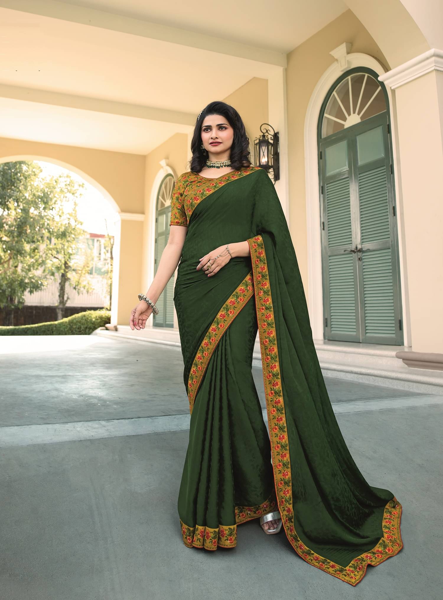 Gazal Fashions Georgette Printed Saree With Unstitched Blouse Piece ( Green )     			Gazal Fashions Georgette Printed Saree With Unstitched Blouse Piece ( Green )