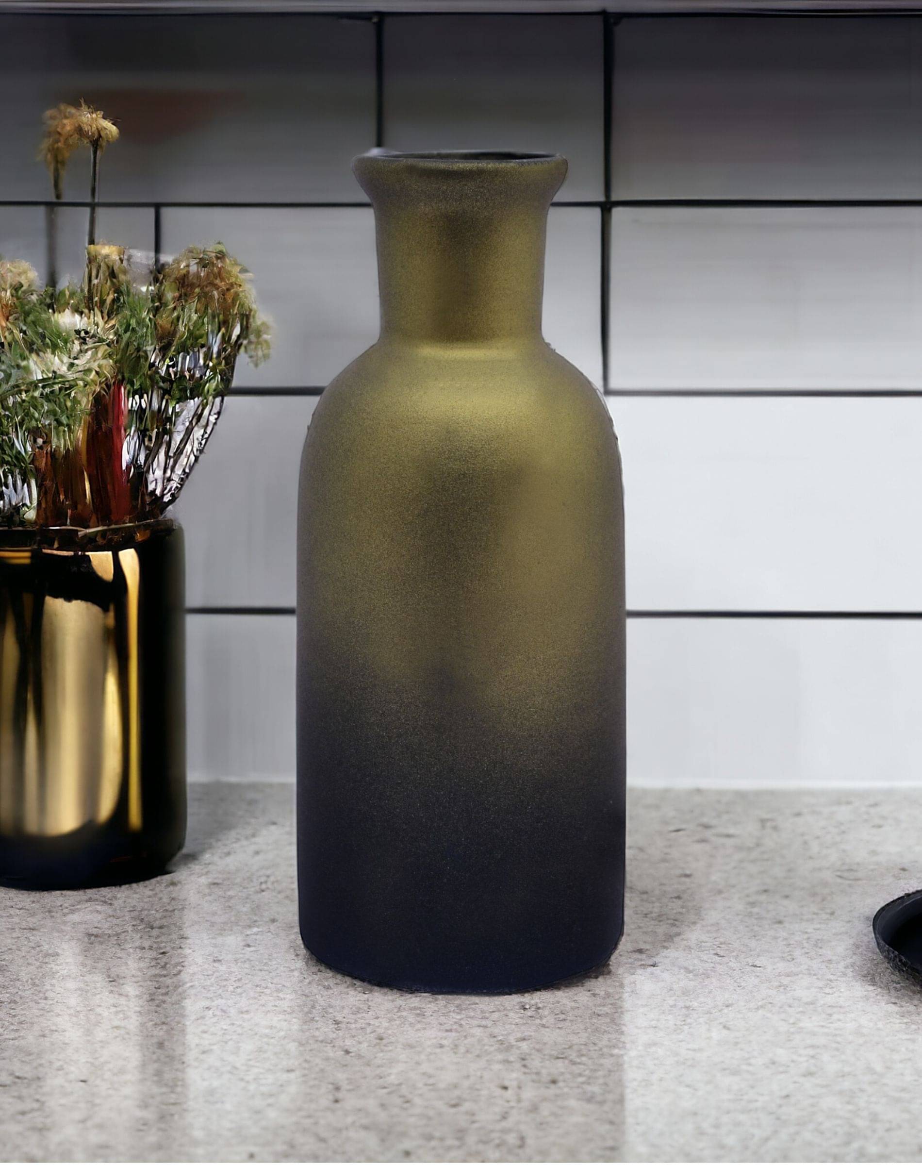    			Malaikah Ceramic Table Vase 15 cms - Pack of 1