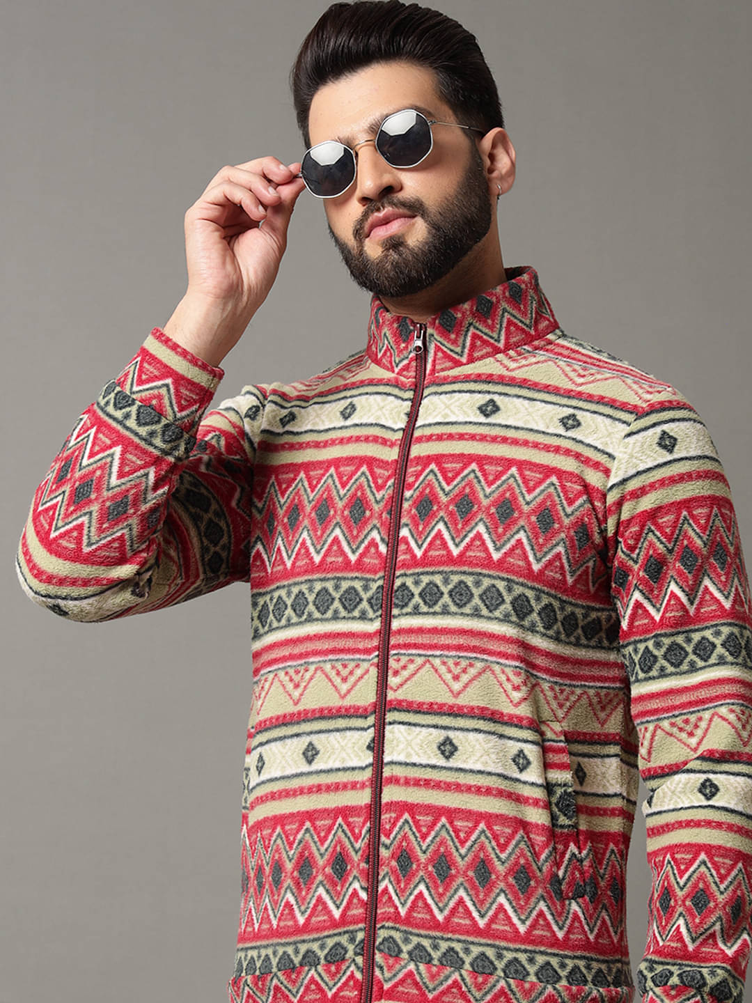 OGEN Polyester High Neck Men's Sweatshirt - Cream ( Pack of 1 ) OGEN Polyester High Neck Men's Sweatshirt - Cream ( Pack of 1 )