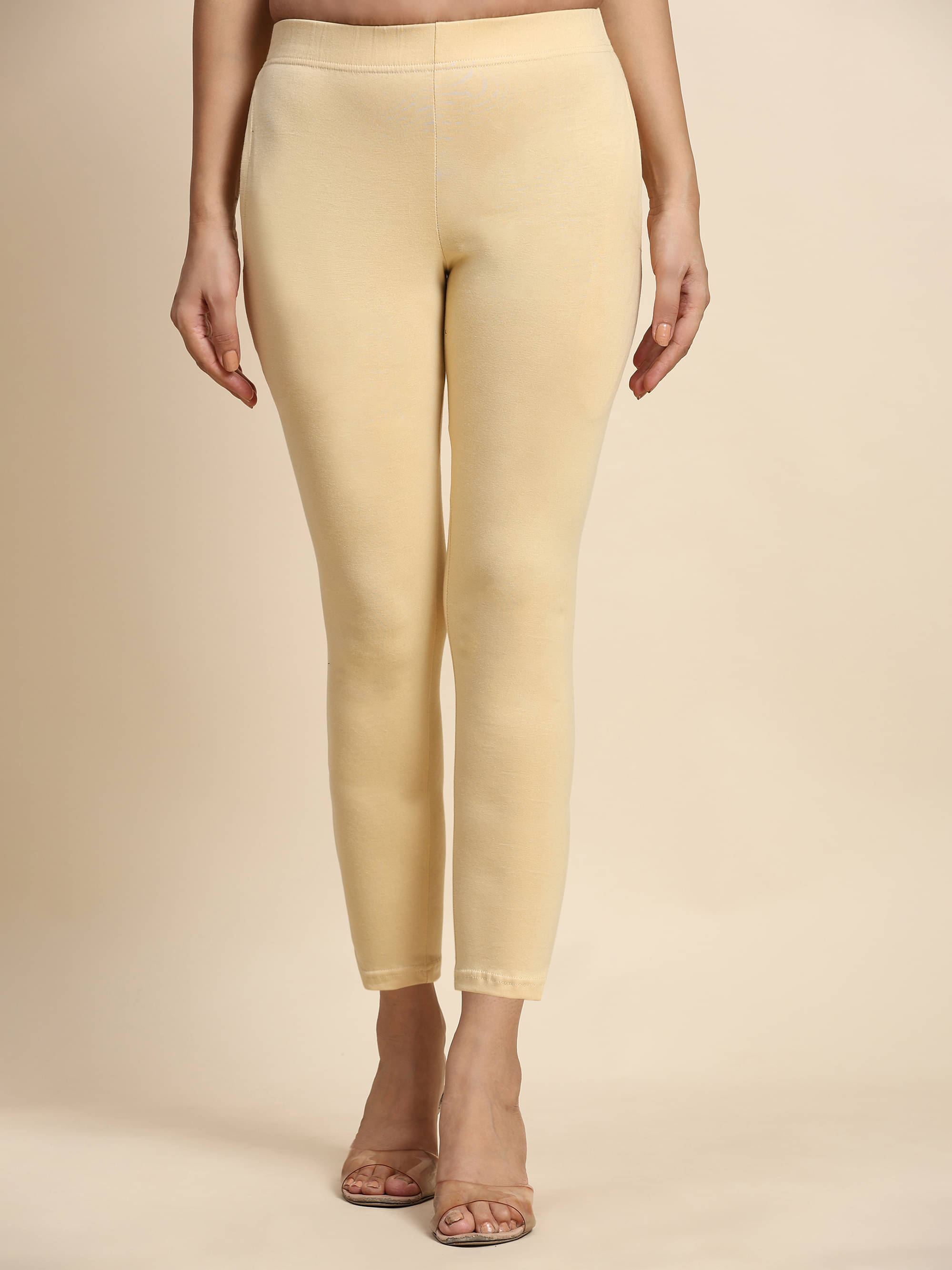     			Outflits Beige Cotton Slim Women's Casual Pants ( Pack of 1 )