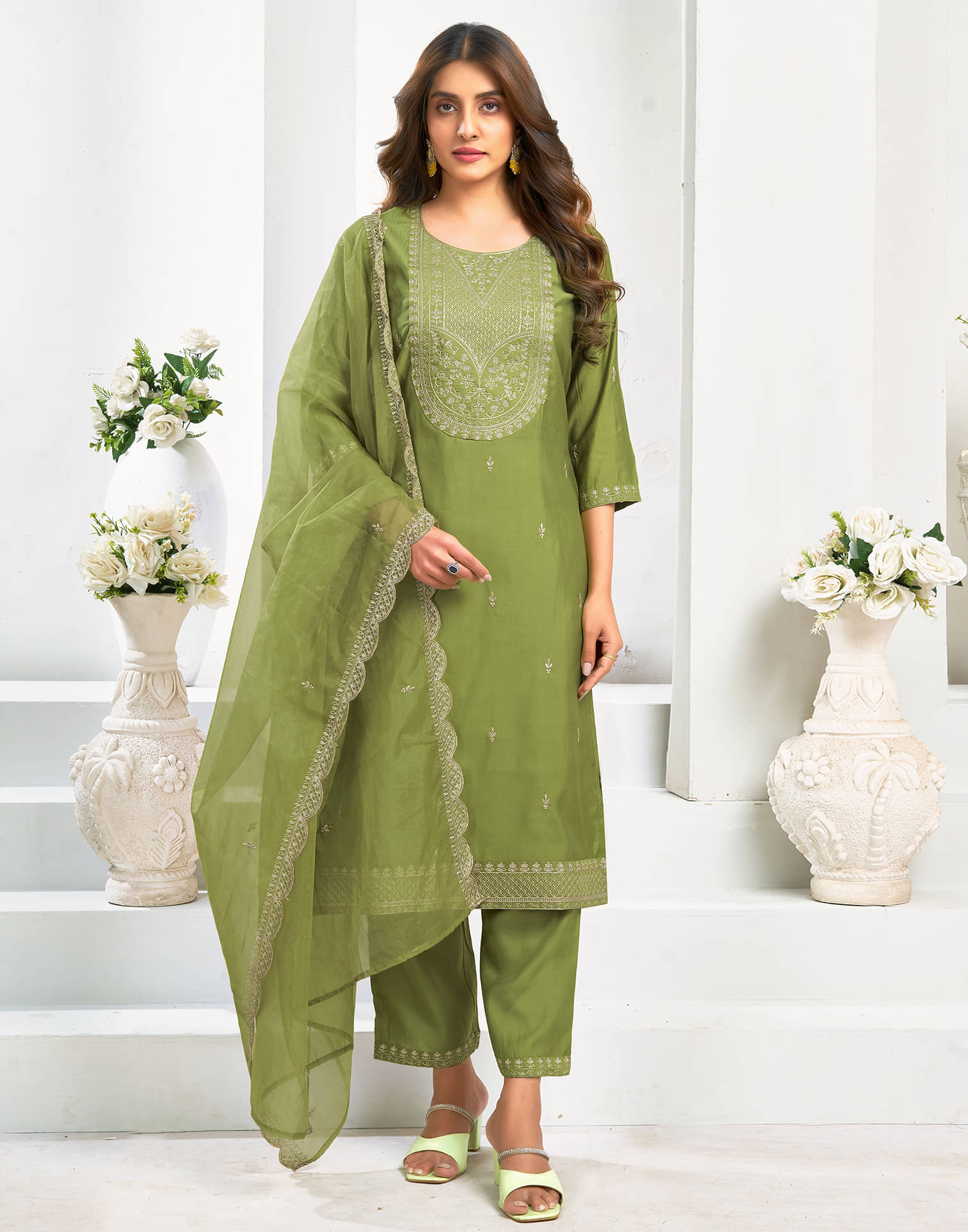 Skylee Chanderi Embroidered Kurti With Pants Women's Stitched Salwar Suit - Green ( Pack of 1 ) Skylee Chanderi Embroidered Kurti With Pants Women's Stitched Salwar Suit - Green ( Pack of 1 )