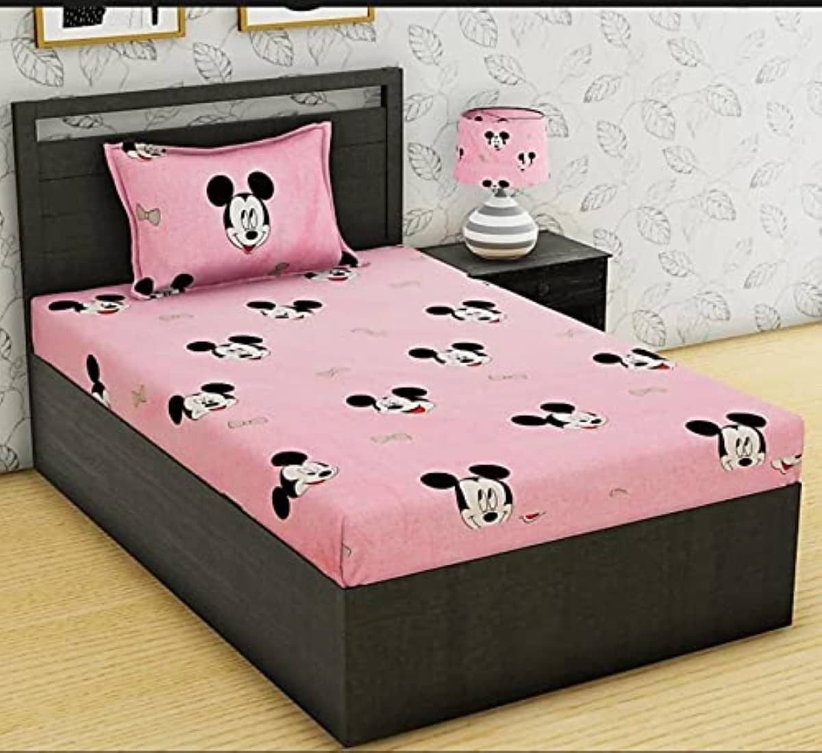 UrbanArts Microfiber 1 Single Bedsheet with 1 Pillow Cover ( Pink )
