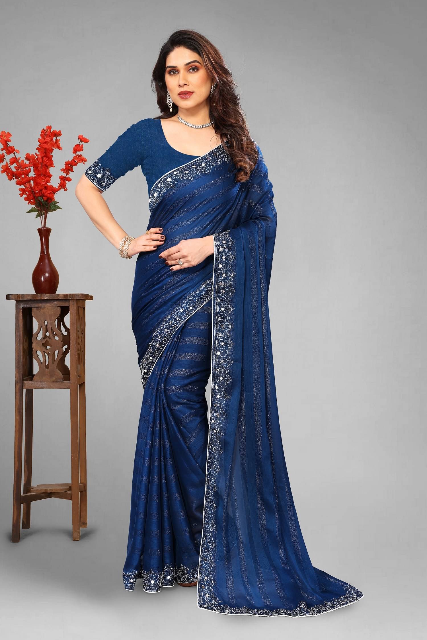 VEERAIVA Chiffon Embellished Saree With Unstitched Blouse Piece ( Purple ) VEERAIVA Chiffon Embellished Saree With Unstitched Blouse Piece ( Purple )