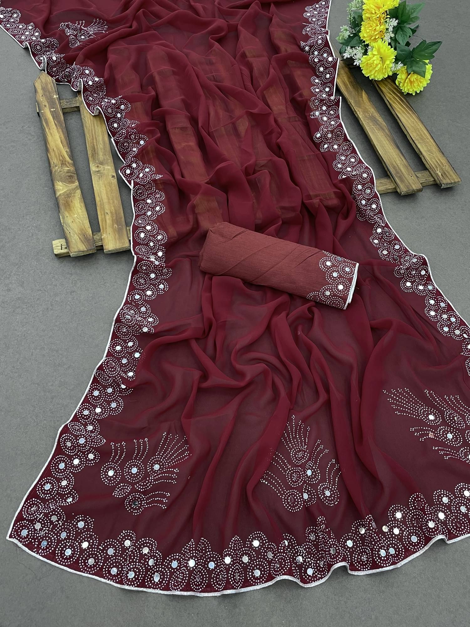     			VEERAIVA Georgette Embellished Saree With Unstitched Blouse Piece ( Maroon )