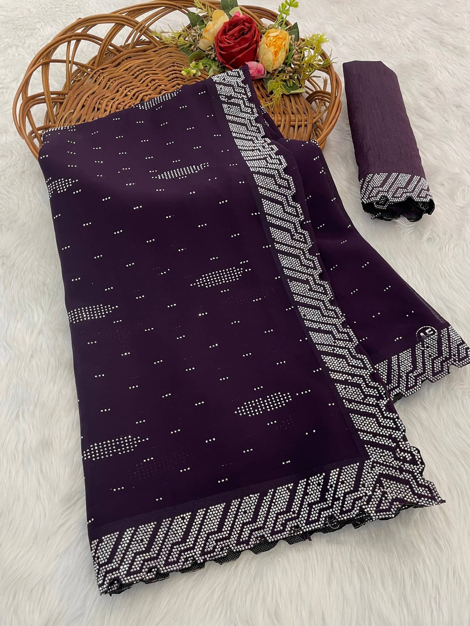     			VEERAIVA Georgette Embellished Saree With Unstitched Blouse Piece ( Purple )