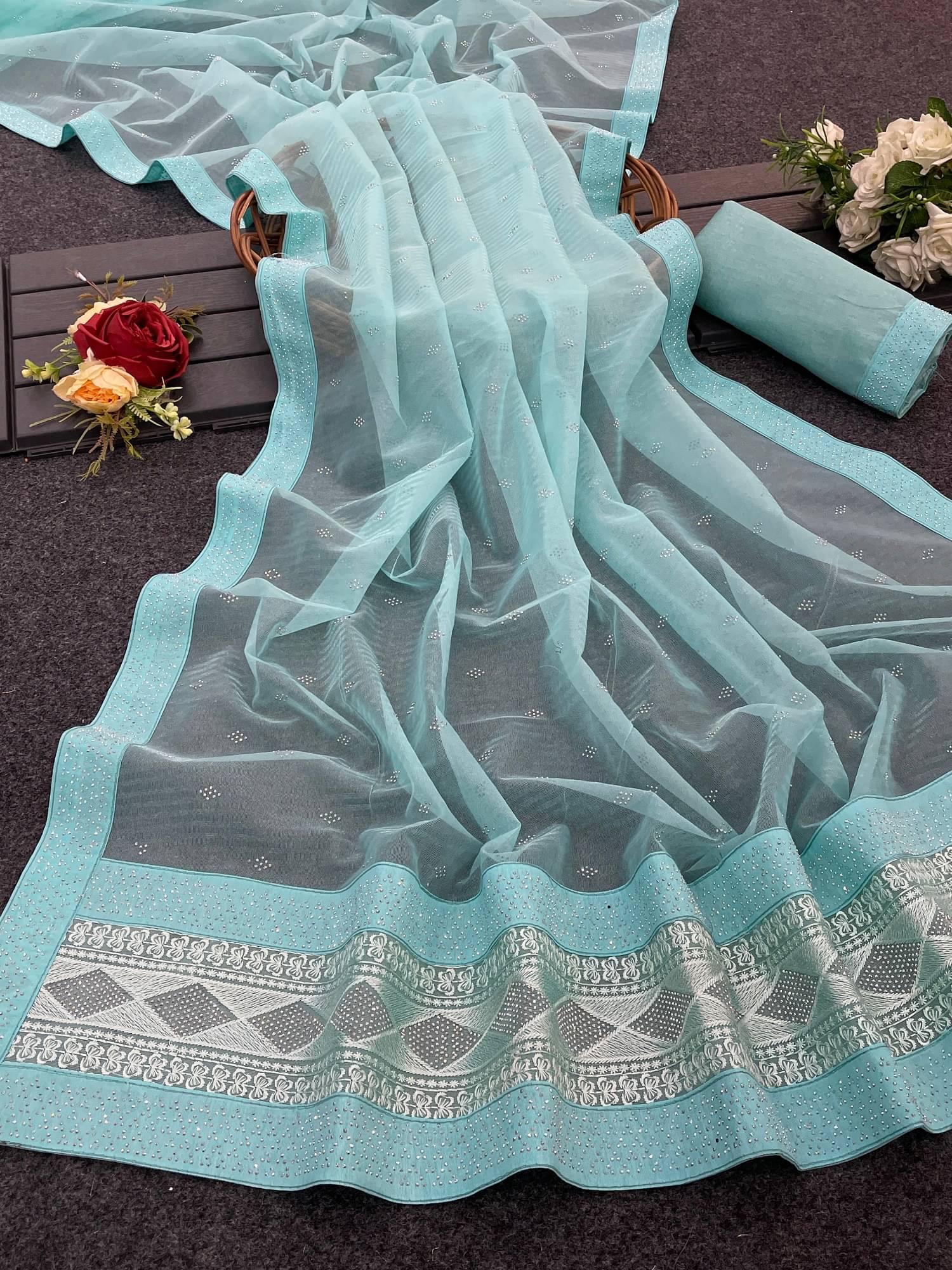     			VEERAIVA Net Embroidered Saree With Unstitched Blouse Piece ( SkyBlue )
