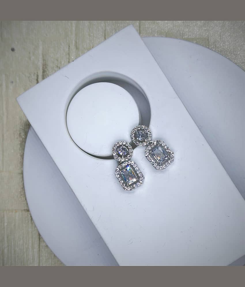 AKLINA White Stud Earrings ( Pack of 1 ) - Earrings | Buy online on ZillyBuy