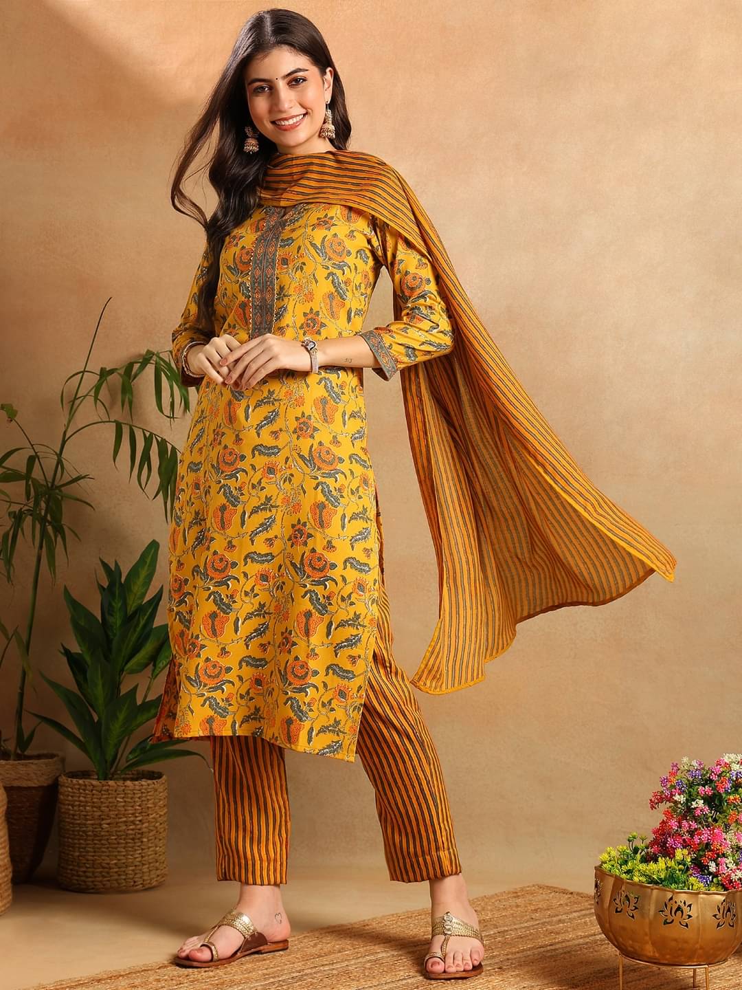 Vaamsi Rayon Printed Kurti With Pants Women's Stitched Salwar Suit - Yellow ( Pack of 1 )     			Vaamsi Rayon Printed Kurti With Pants Women's Stitched Salwar Suit - Yellow ( Pack of 1 )