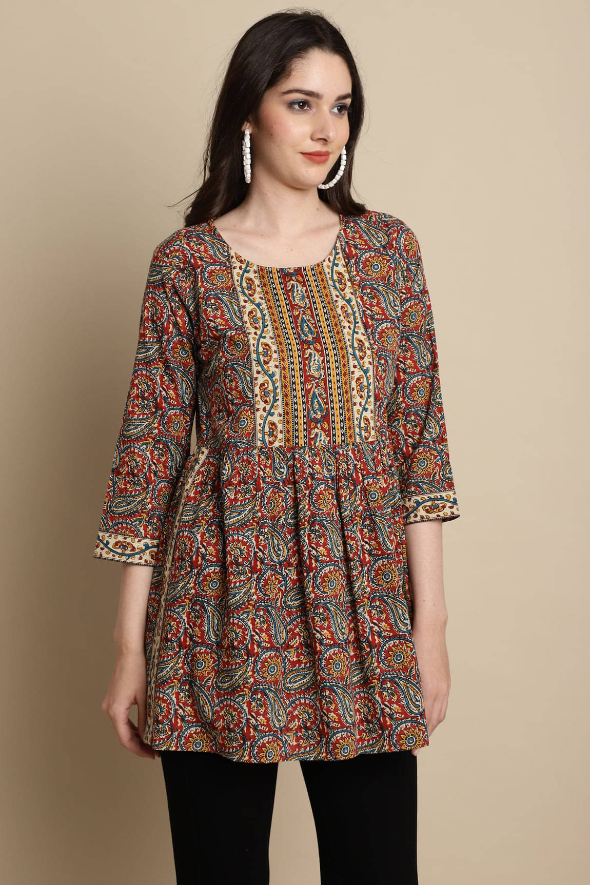     			Rajnandini Multicolor Cotton Women's Regular Top ( Pack of 1 )