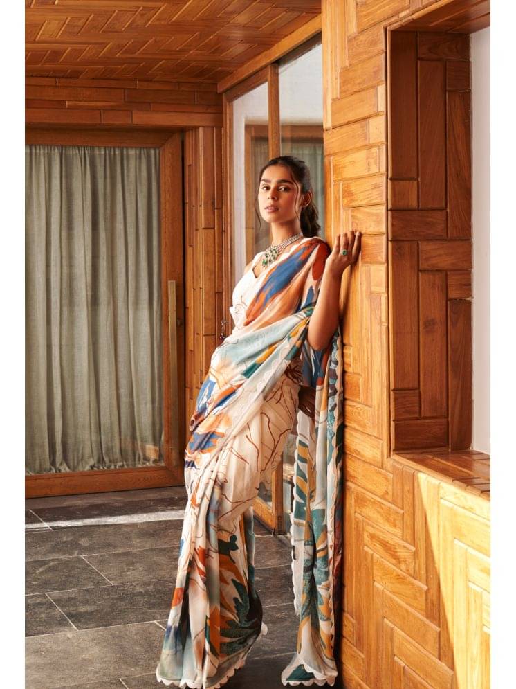 Rangila Satin Printed Saree With Unstitched Blouse Piece ( Off White ) Rangila Satin Printed Saree With Unstitched Blouse Piece ( Off White )