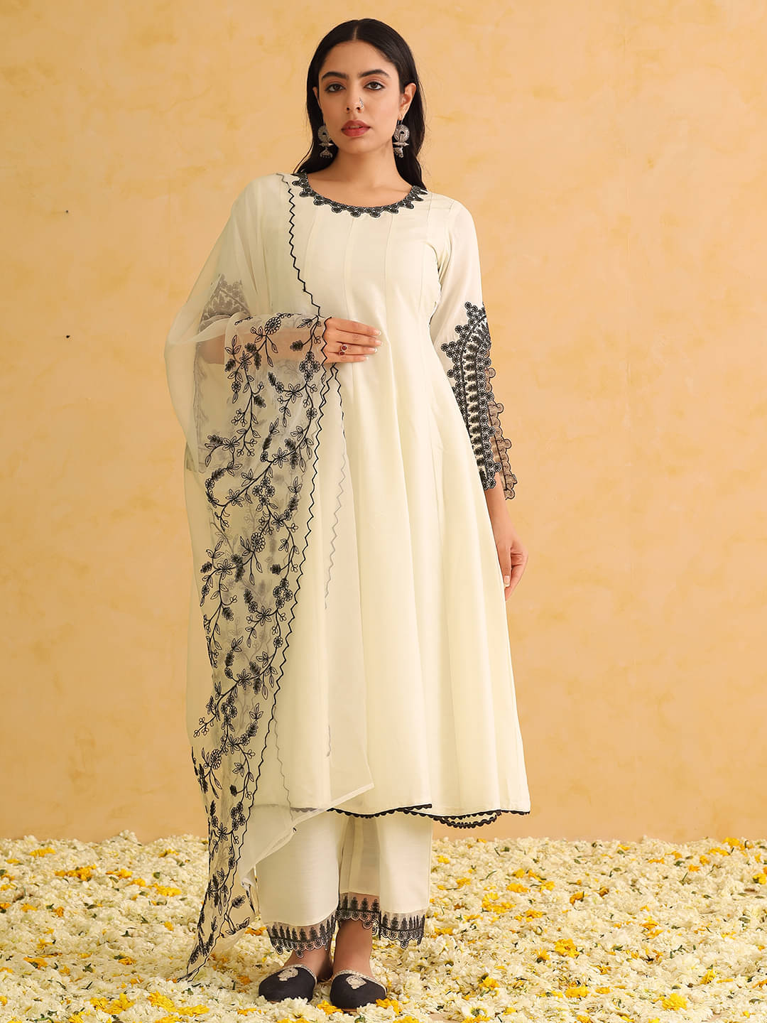 Vaamsi Silk Blend Embroidered Kurti With Palazzo Women's Stitched Salwar Suit - White ( Pack of 1 )     			Vaamsi Silk Blend Embroidered Kurti With Palazzo Women's Stitched Salwar Suit - White ( Pack of 1 )