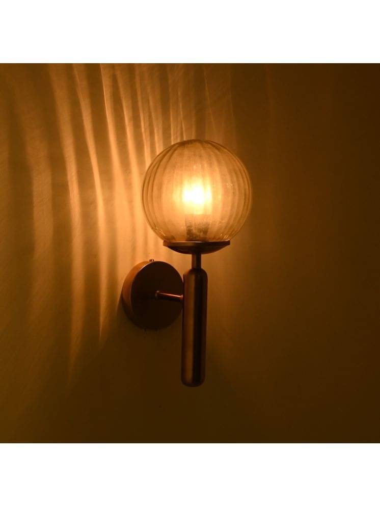     			1st Time Gold Up Light Wall Lamp ( Pack of 1 )