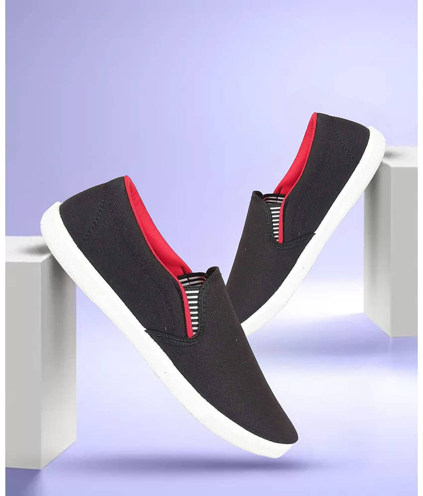 hotstyle PILOT Red Men's Sneakers - Casual Shoes | Buy online on ZillyBuy