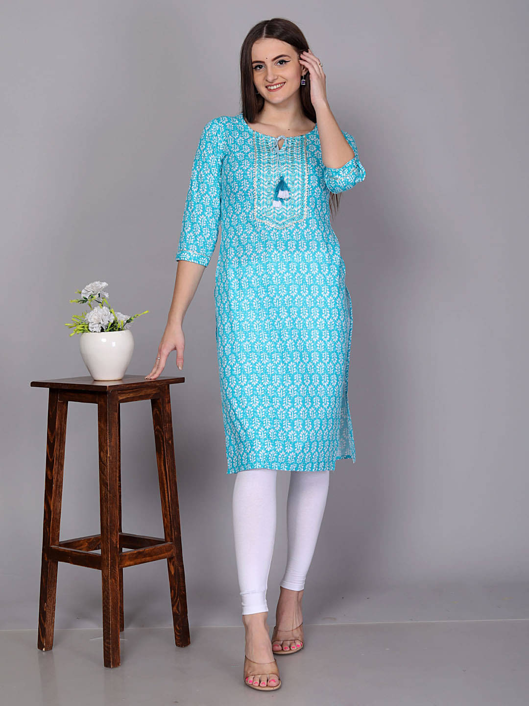     			Jyoti Cotton Printed Straight Women's Kurti - Blue ( Pack of 1 )