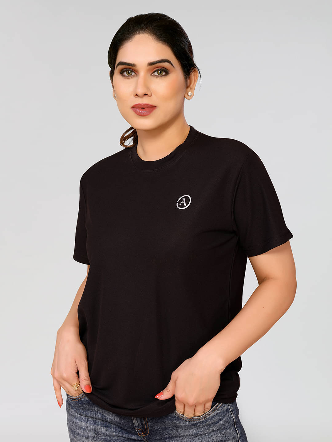     			Kashvi Women Lycra Solid Regular Fit Round Neck T-Shirt ( Black )