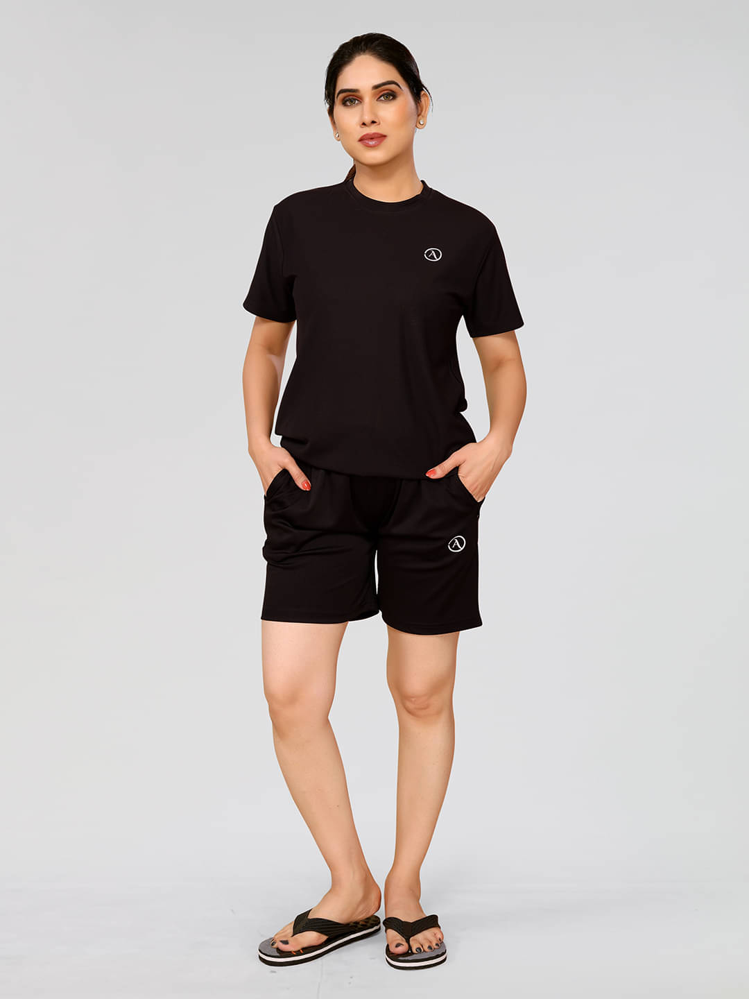     			Kashvi Black Polyester Solid Tracksuit - Pack of 1