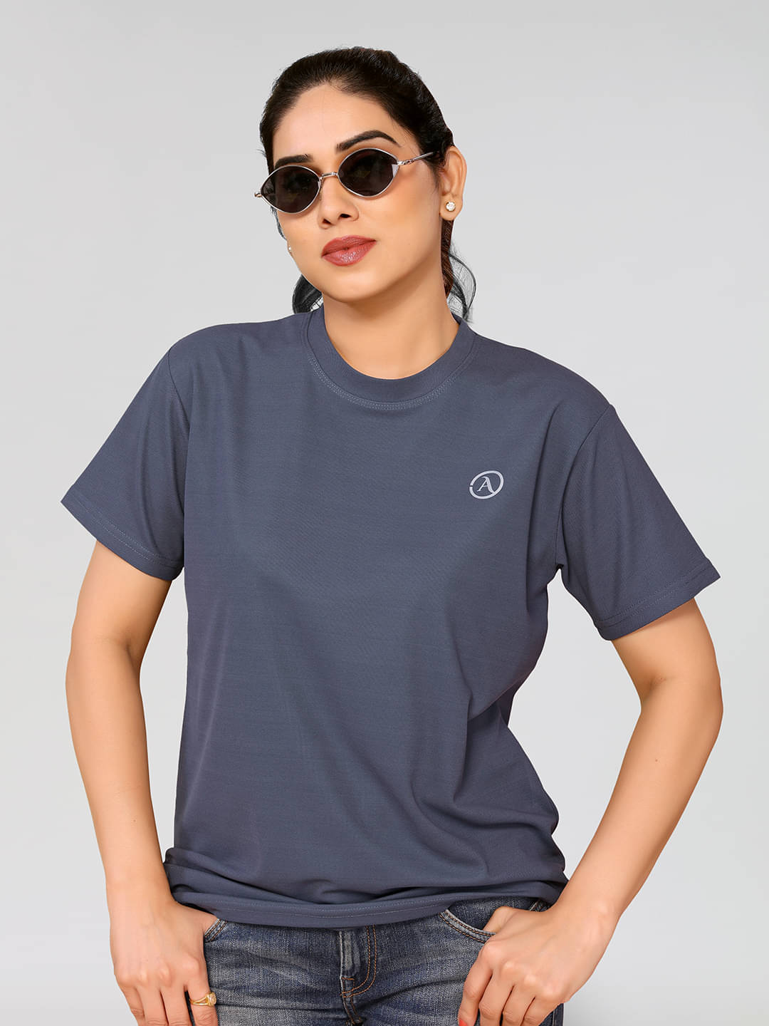 Kashvi Women Lycra Solid Regular Fit Round Neck T-Shirt ( Grey ) Kashvi Women Lycra Solid Regular Fit Round Neck T-Shirt ( Grey )