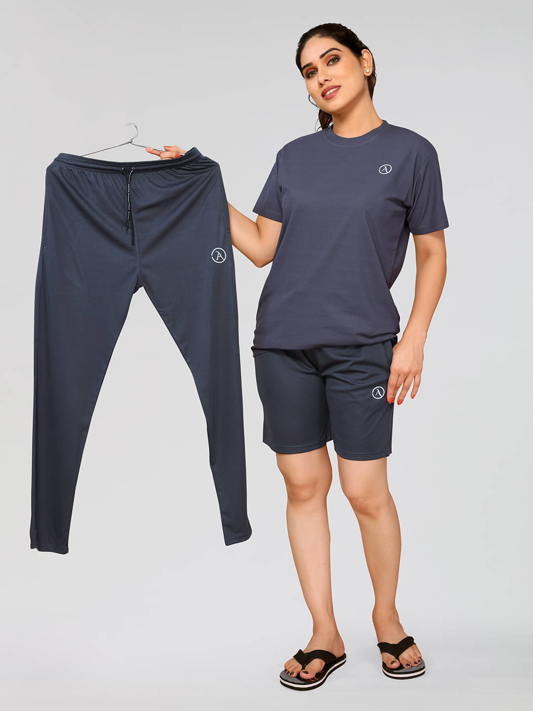     			Kashvi Grey Polyester Solid Tracksuit - Pack of 1